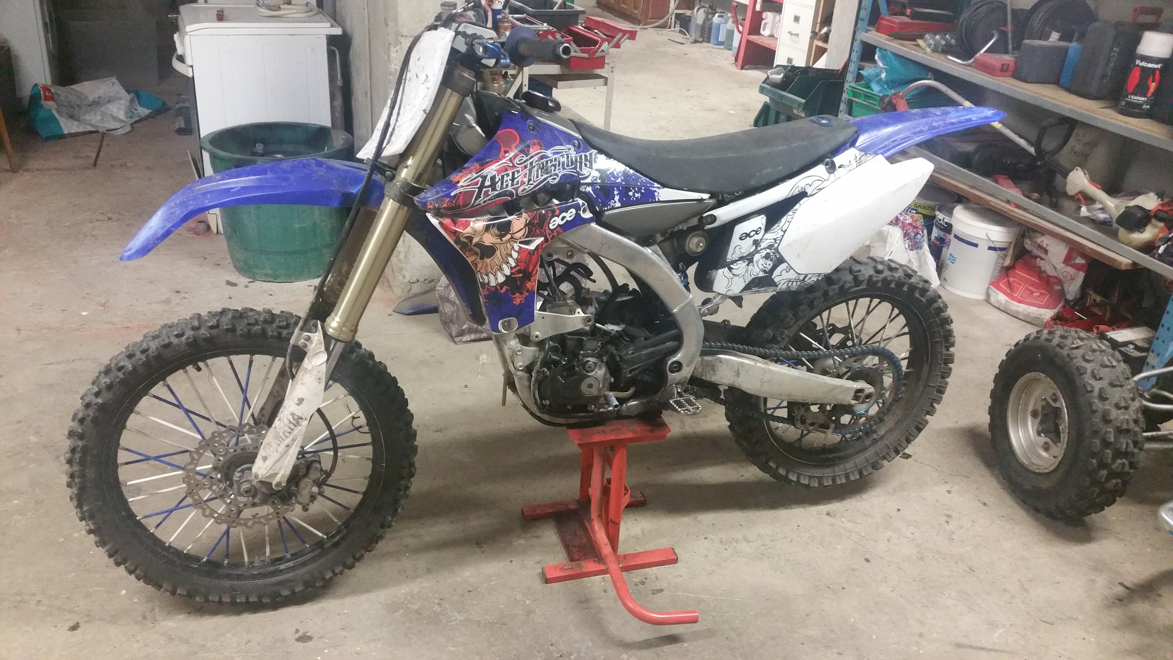 YAMAHA 450 YZF 2010-2011