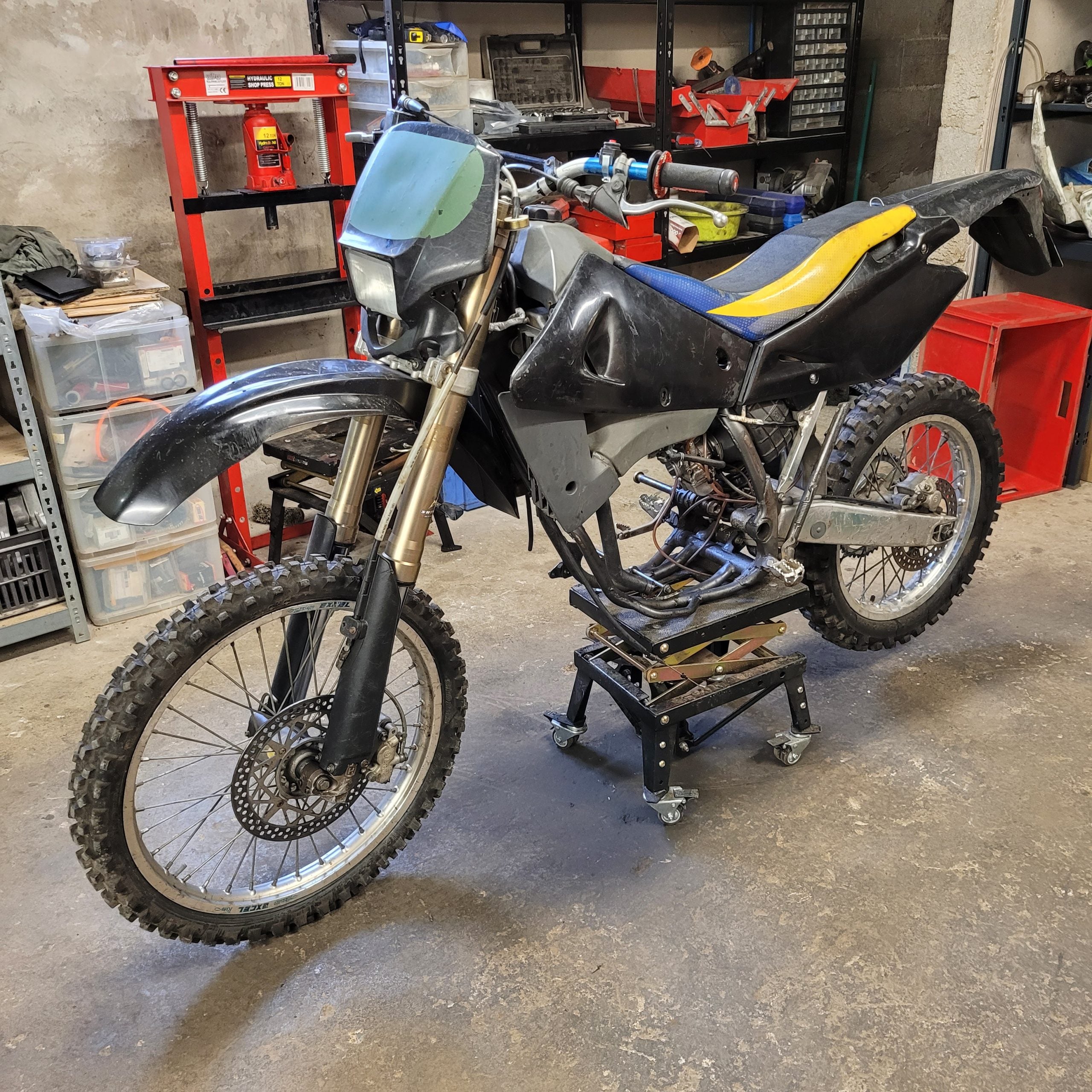husqvarna 250 wr 2001