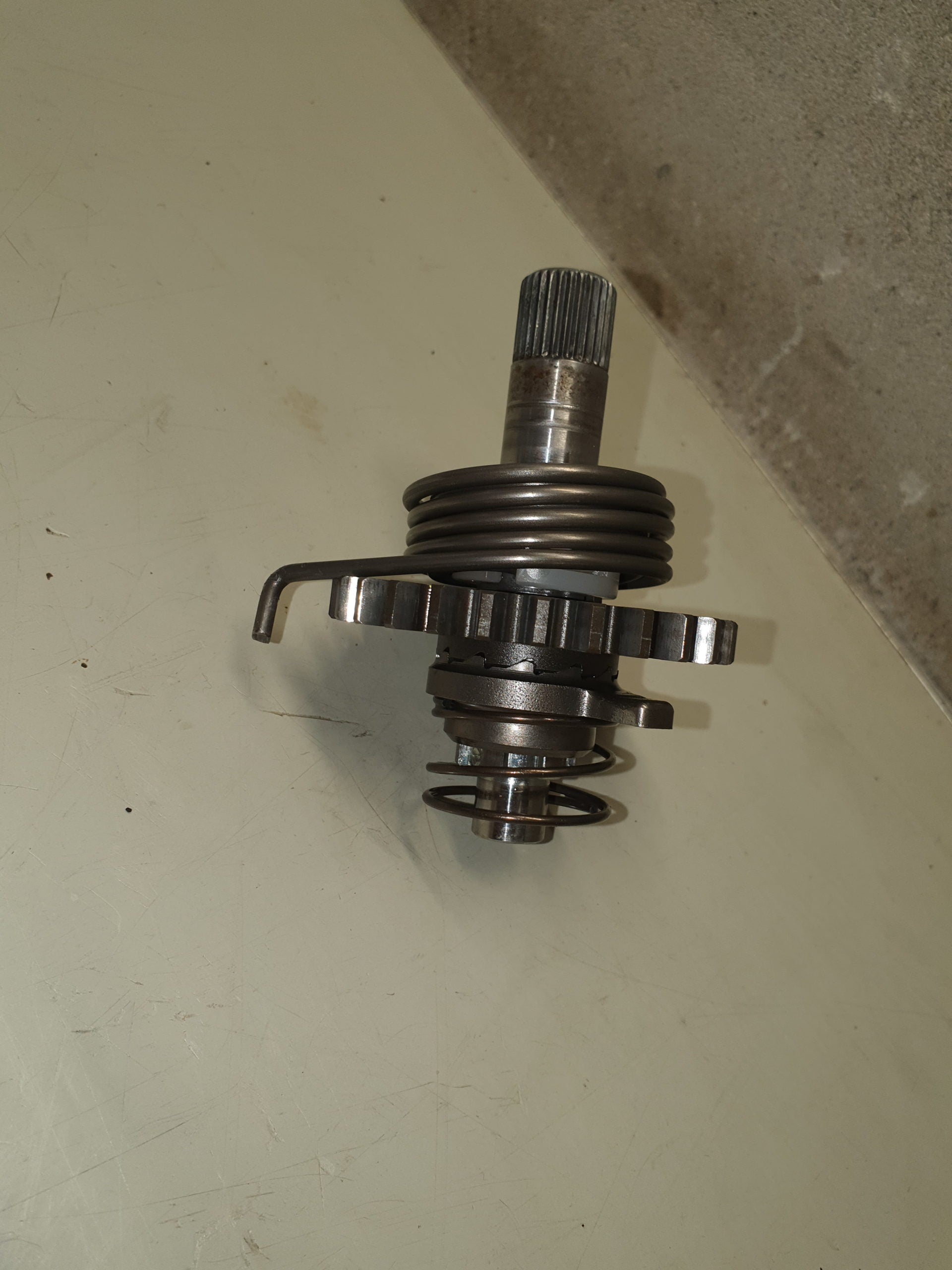 axe de kick suzuki 125 rm 2000