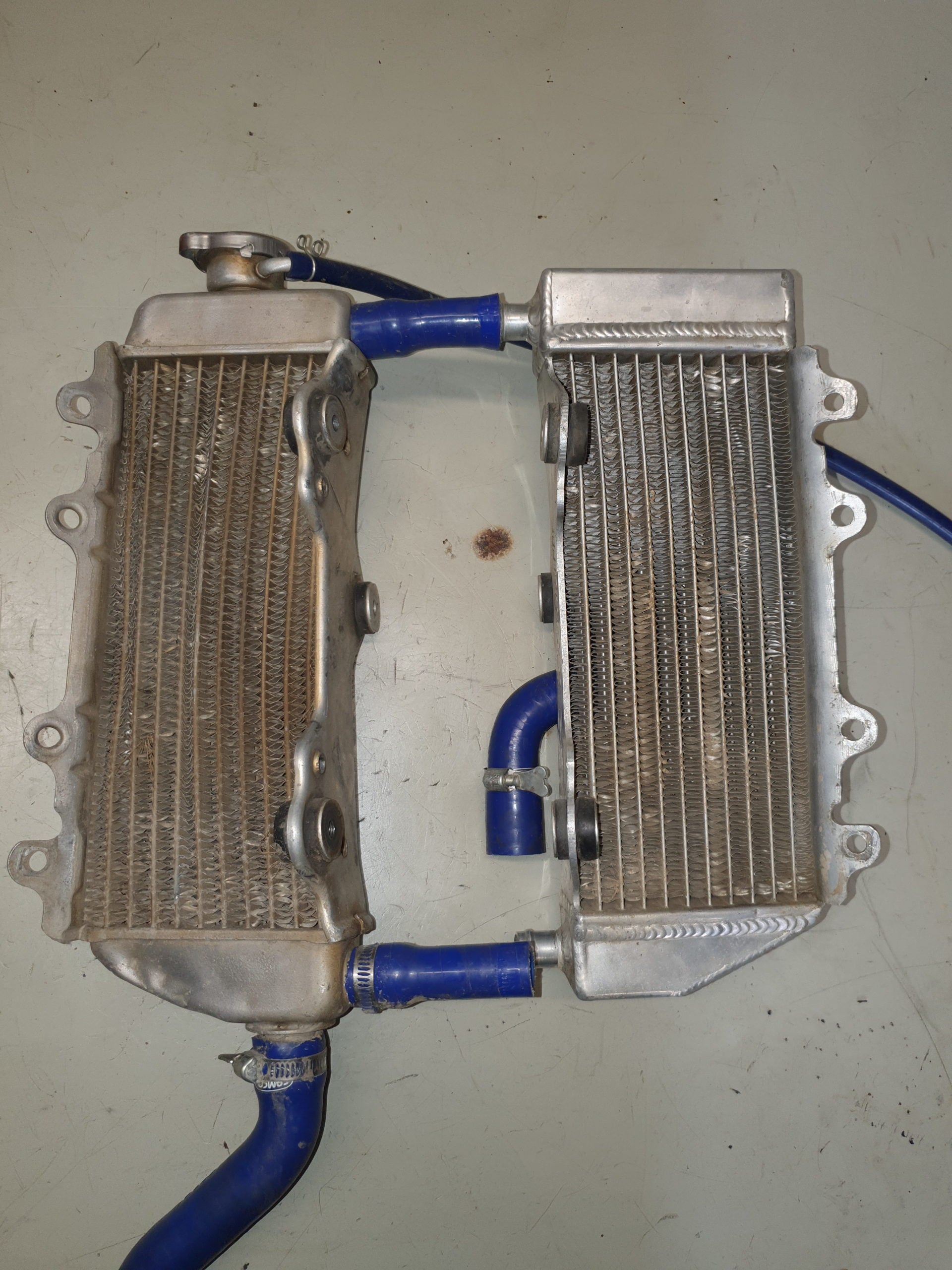 paire de radiateurs yamaha 250 yz
