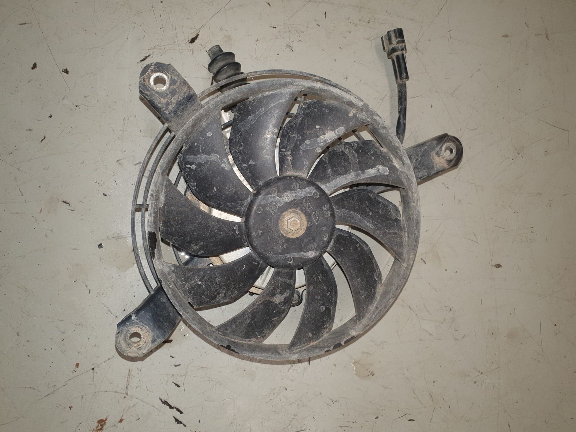 Ventilateur de radiateur suzuki 450 ltr-1