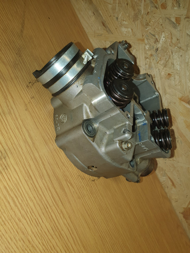 Culasse ktm 400 exc 2002-1