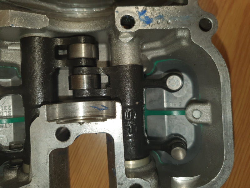 Couvercle culasse et culbuteur ktm 400 exc 2002-3