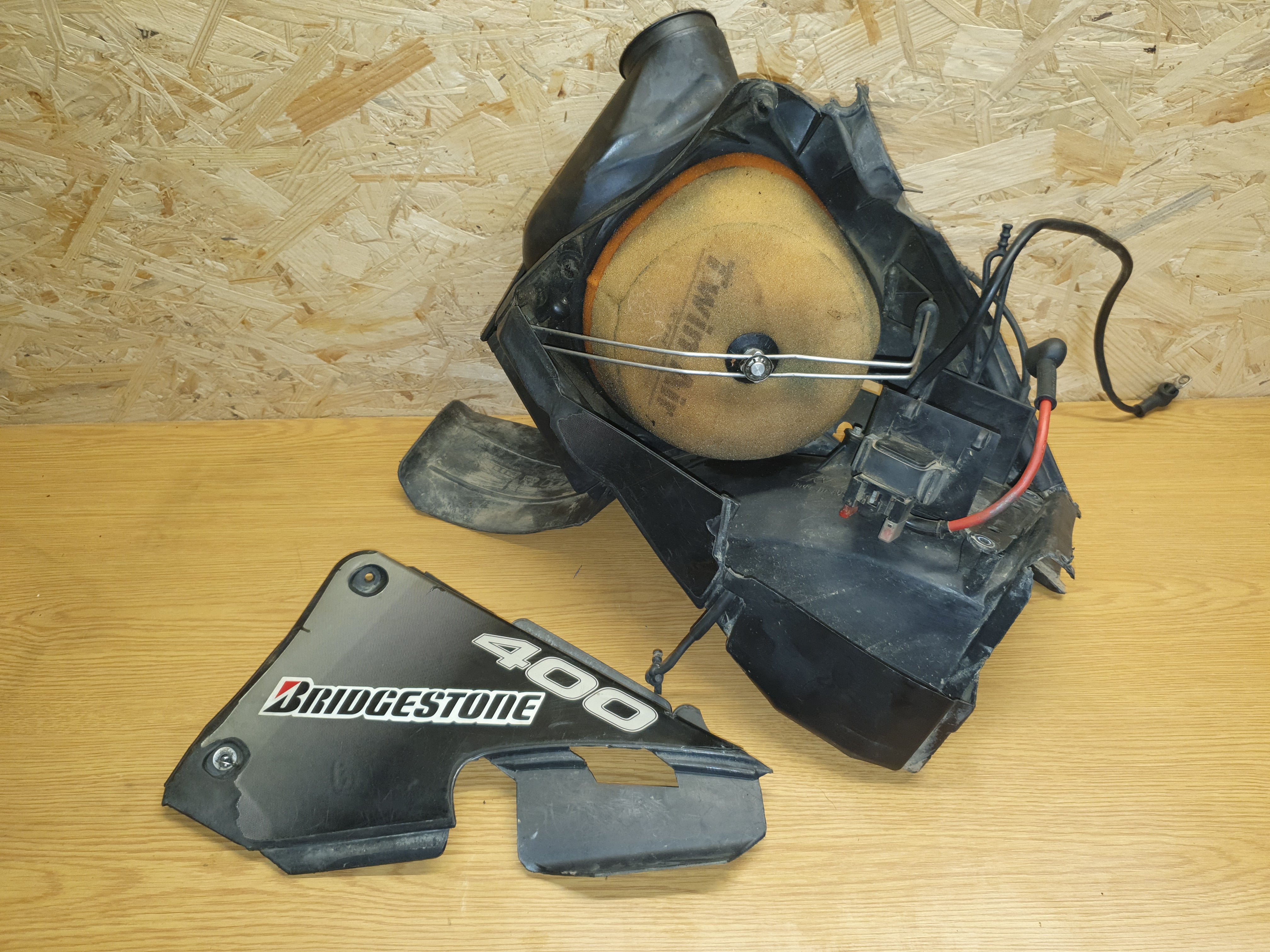 Boite a air ktm 400 exc 2002