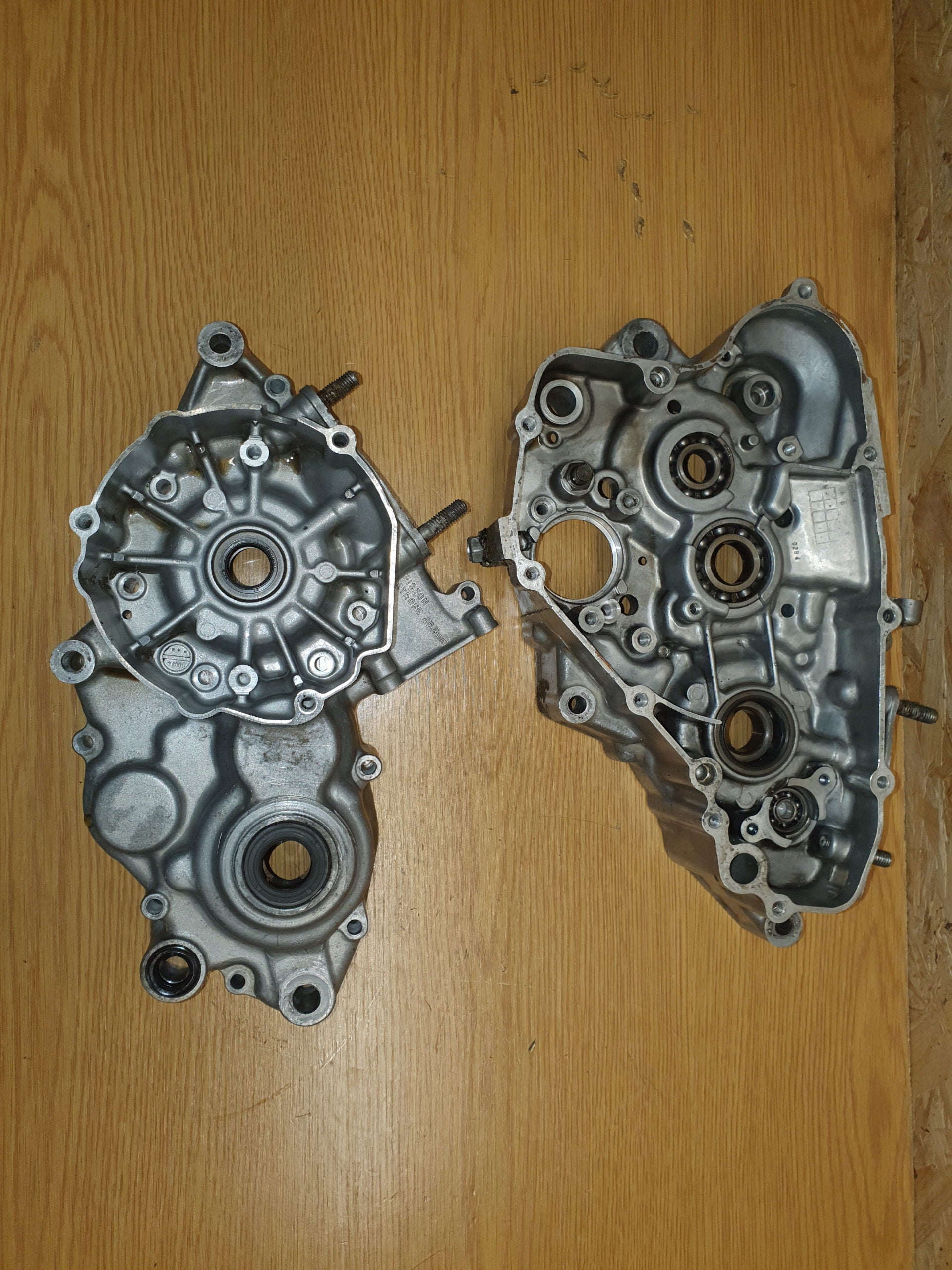 Paire de carters moteur Suzuki 80 rm