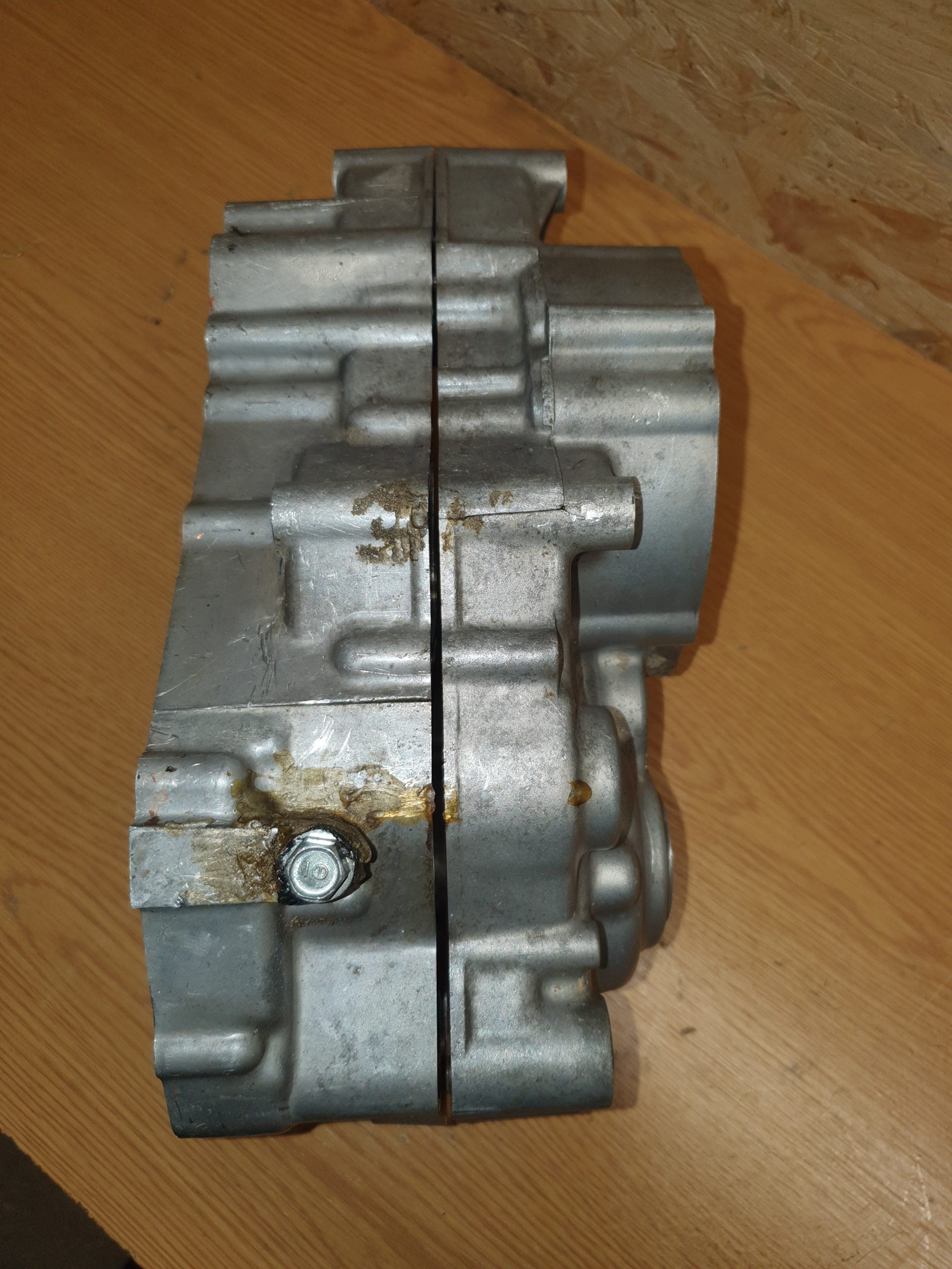 Paire de carters moteur Suzuki 80 rm-3