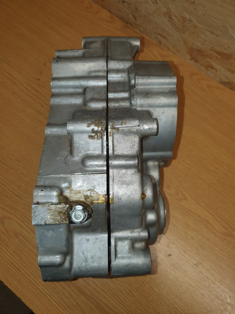 Paire de carters moteur Suzuki 80 rm-3