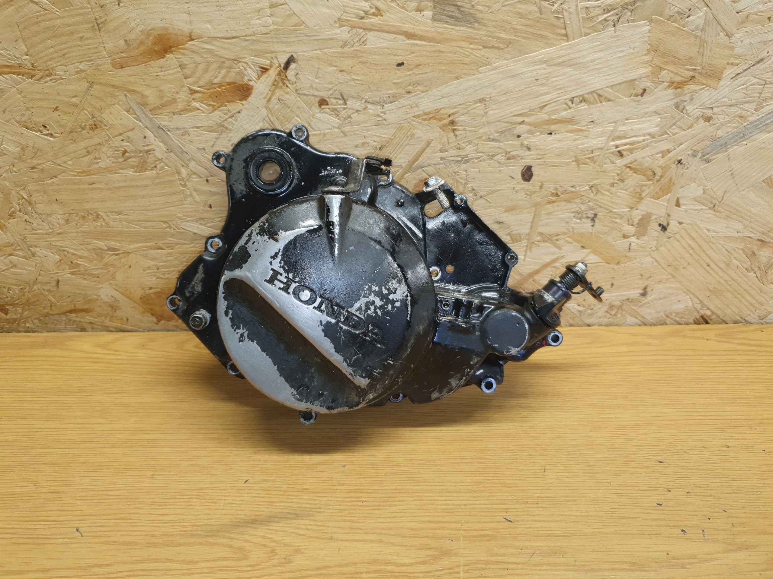 Carter embrayage honda 200 mtx