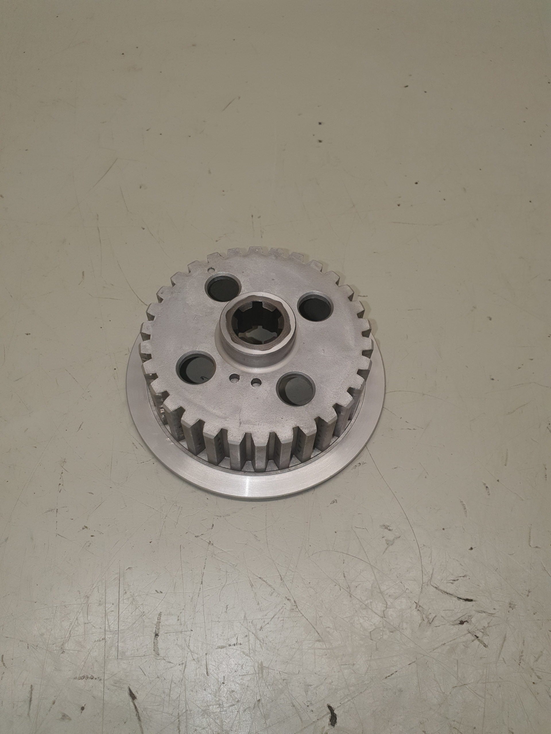 Noix d'embrayage SUZUKI 250 LTZ-1