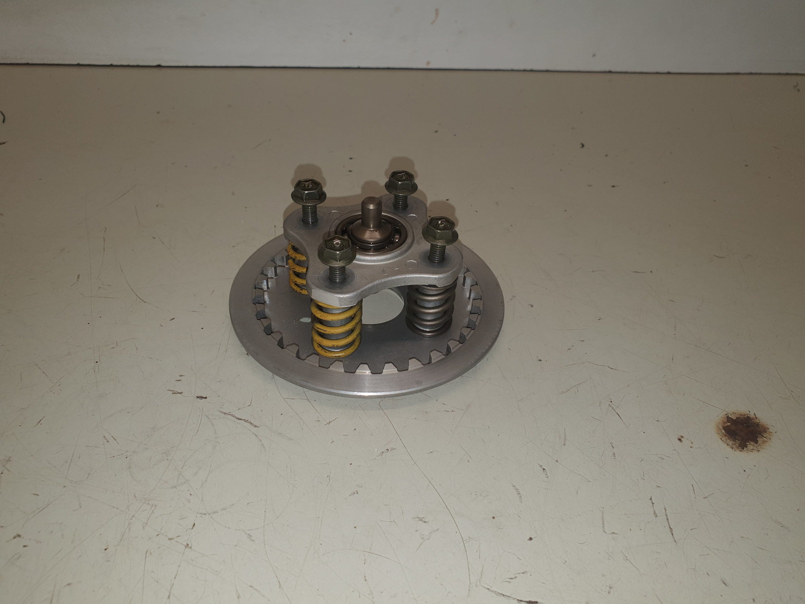 Plateau d'embrayage SUZUKI 250 LTZ