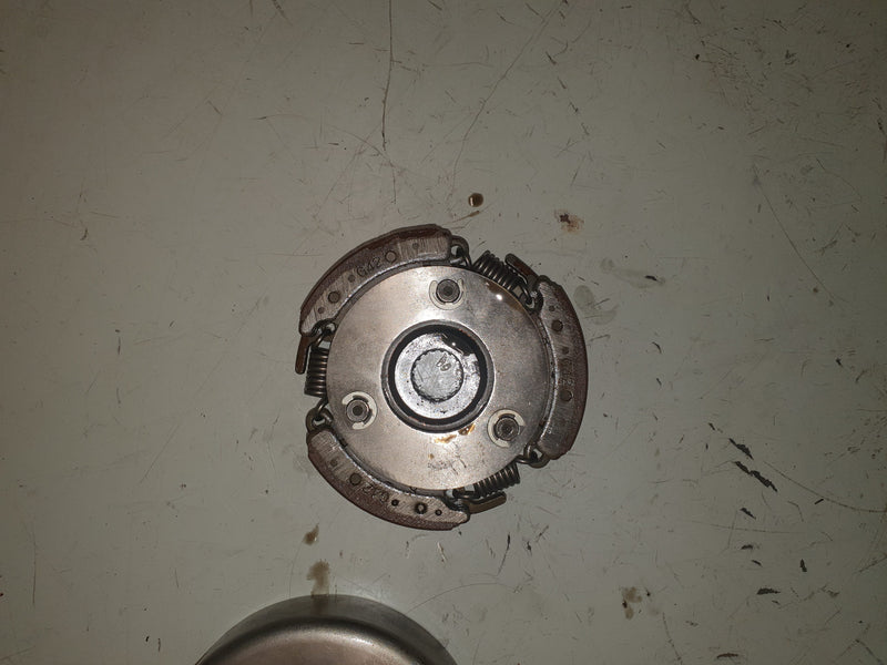 Embrayage et cloche suzuki 250 ltz-3