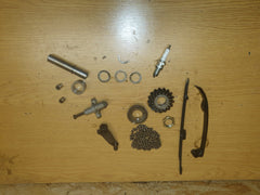 Divers pignon et guide distribution SUZUKI 250 LTZ-1