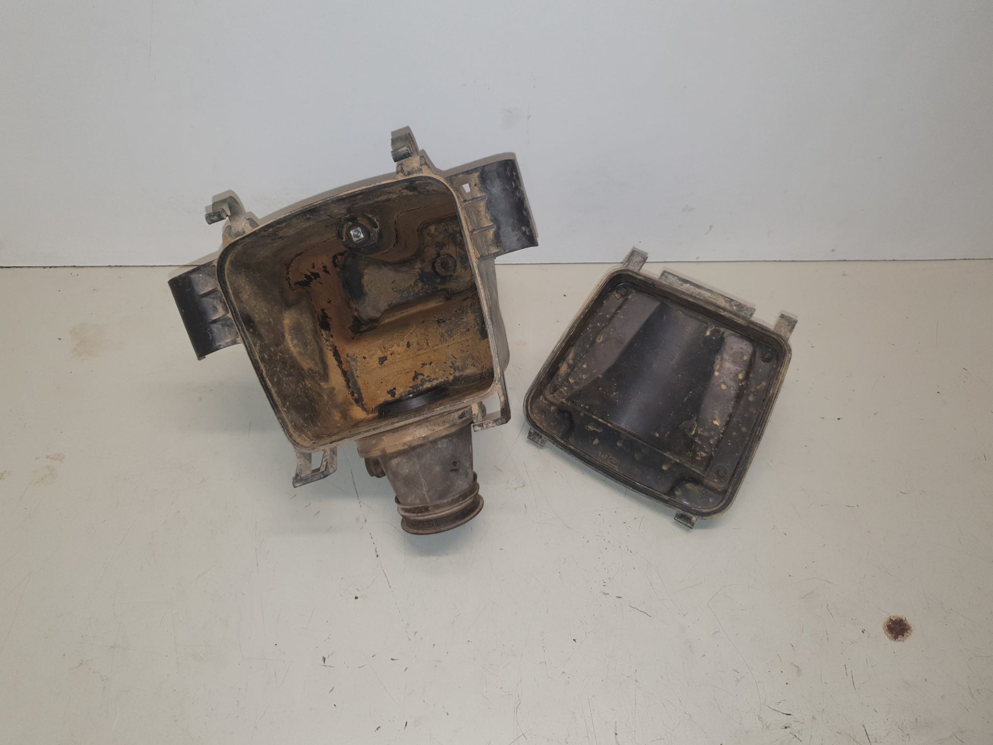boite a air SUZUKI 250 LTZ-2