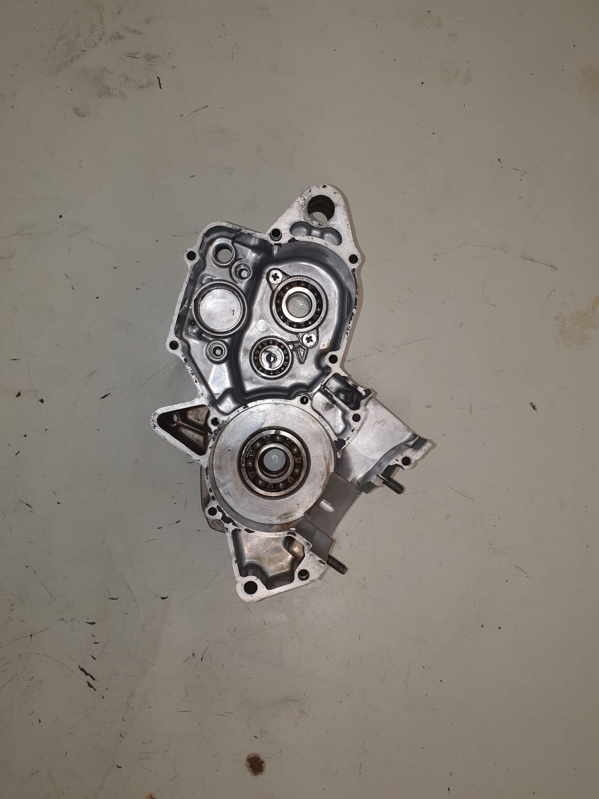 carter moteur gauche honda 125 cr 1998-2