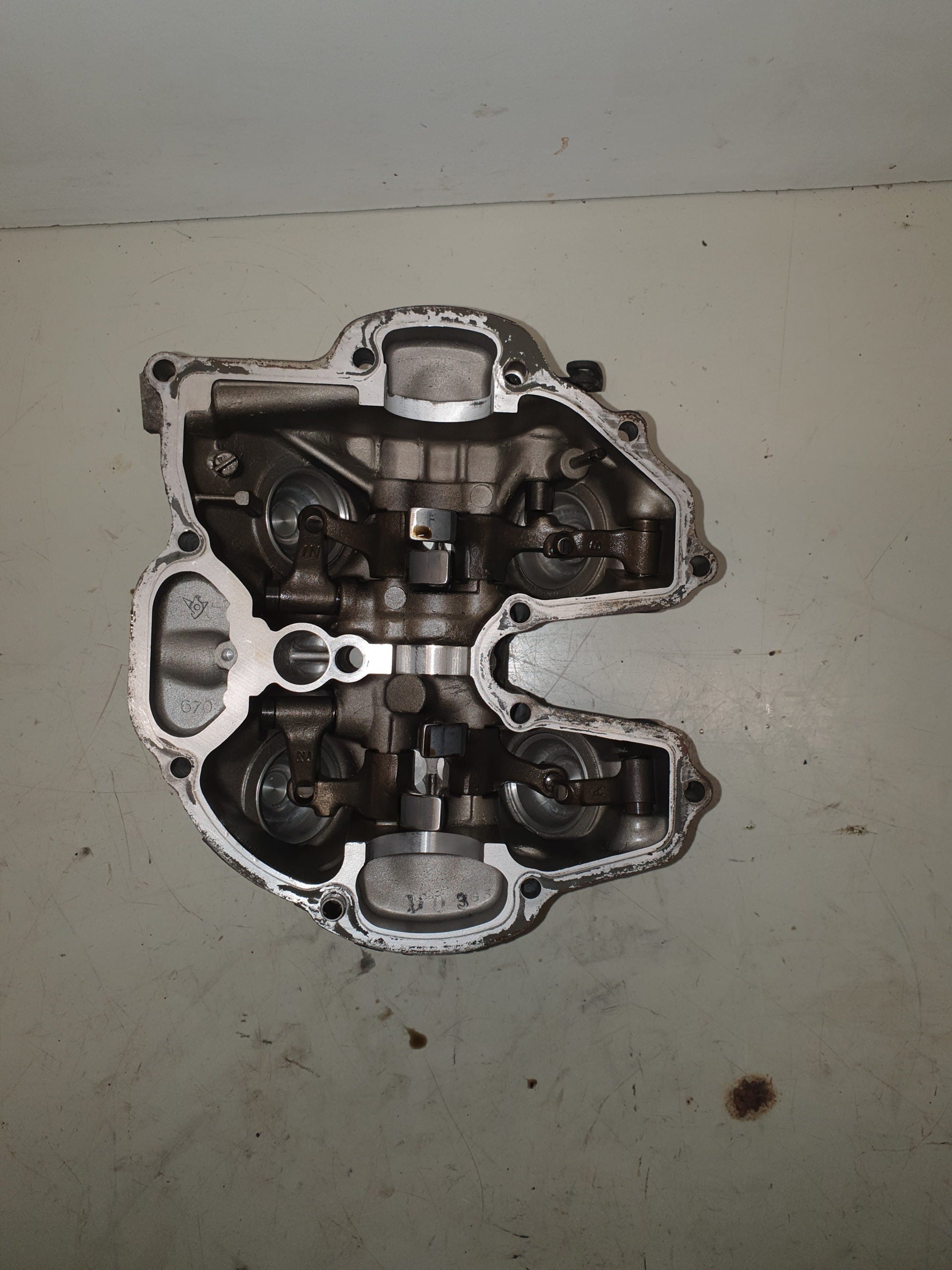 Culbuteur et couvercle de culasse honda 600 xl-2