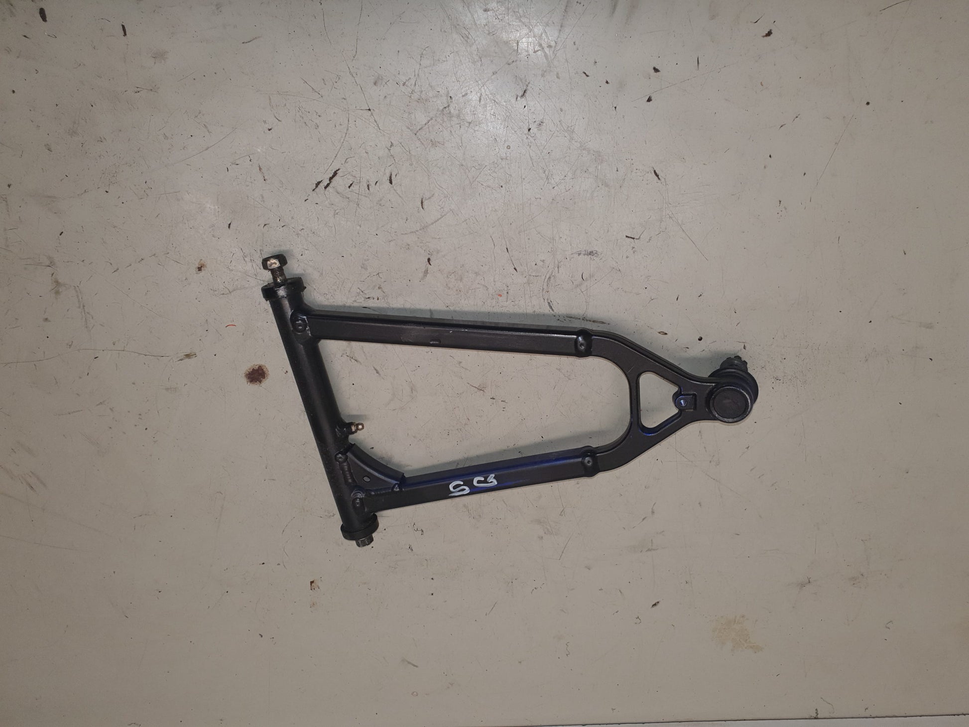 Triangle Supérieur gauche yamaha 450 yfz-2