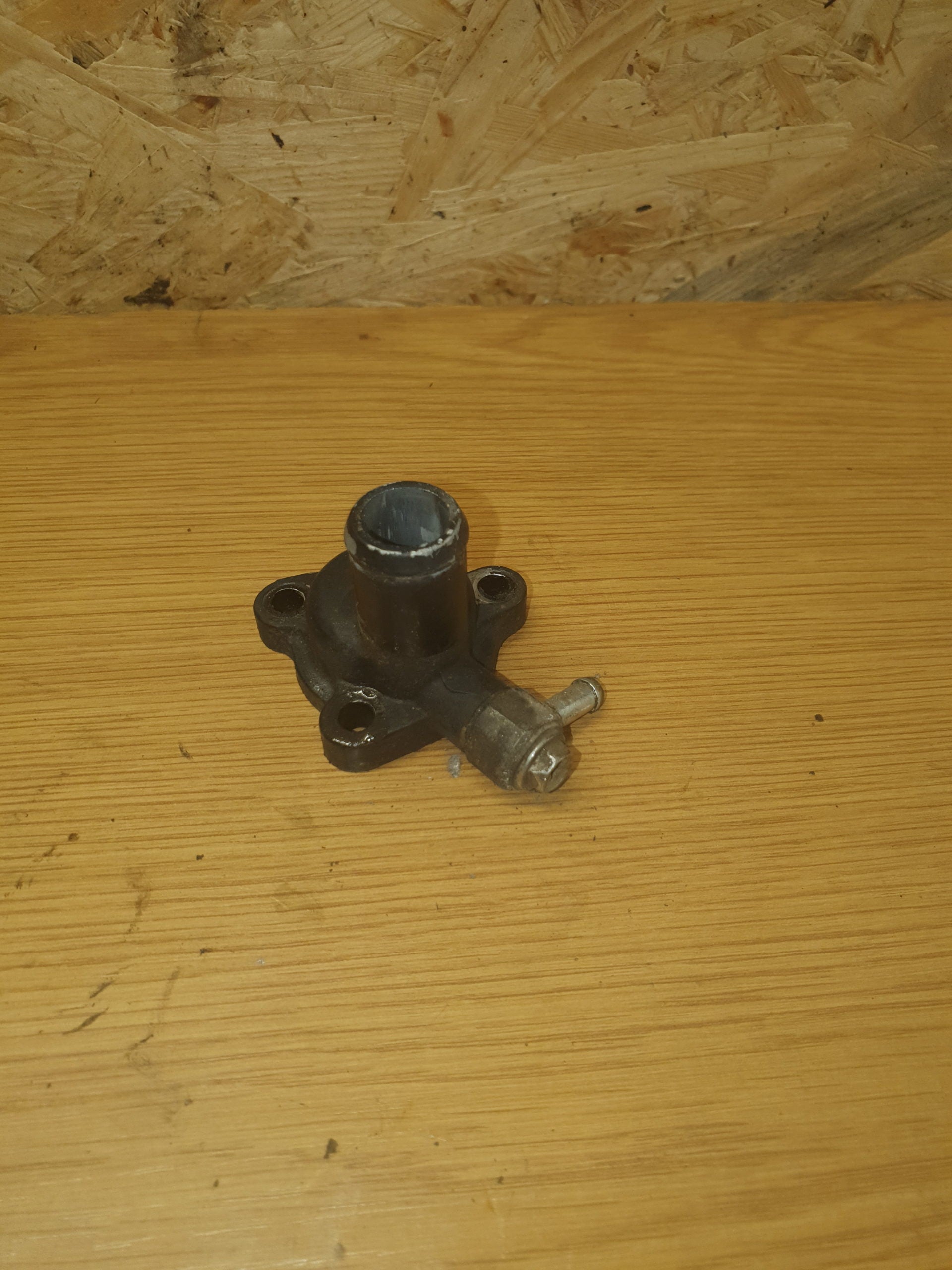 raccord durite d'eau yamaha 125 dtr 3MB