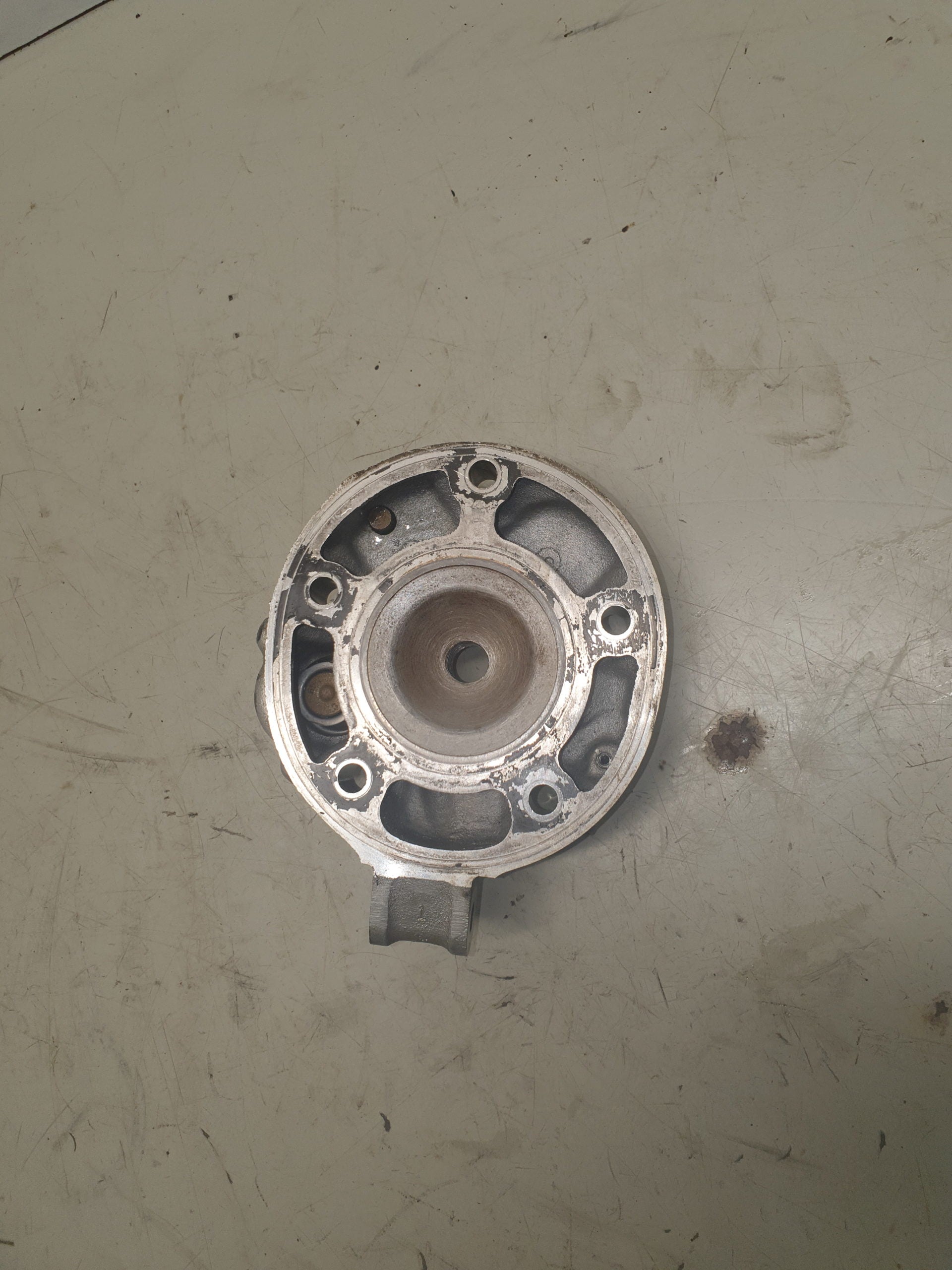 culasse yamaha 125 dtr 3MB-2