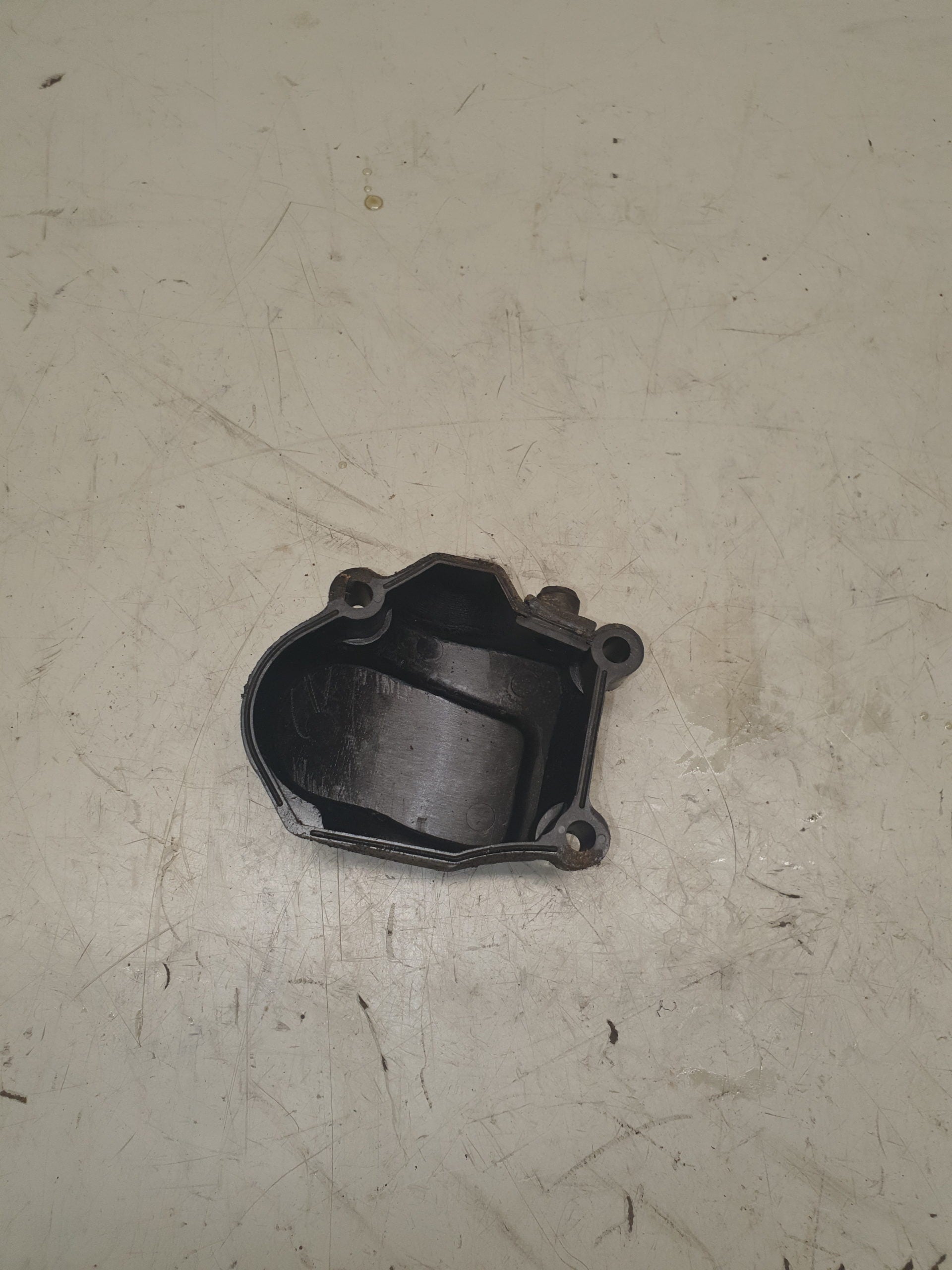 plastique pompe a huile yamaha 125 dtr 3MB