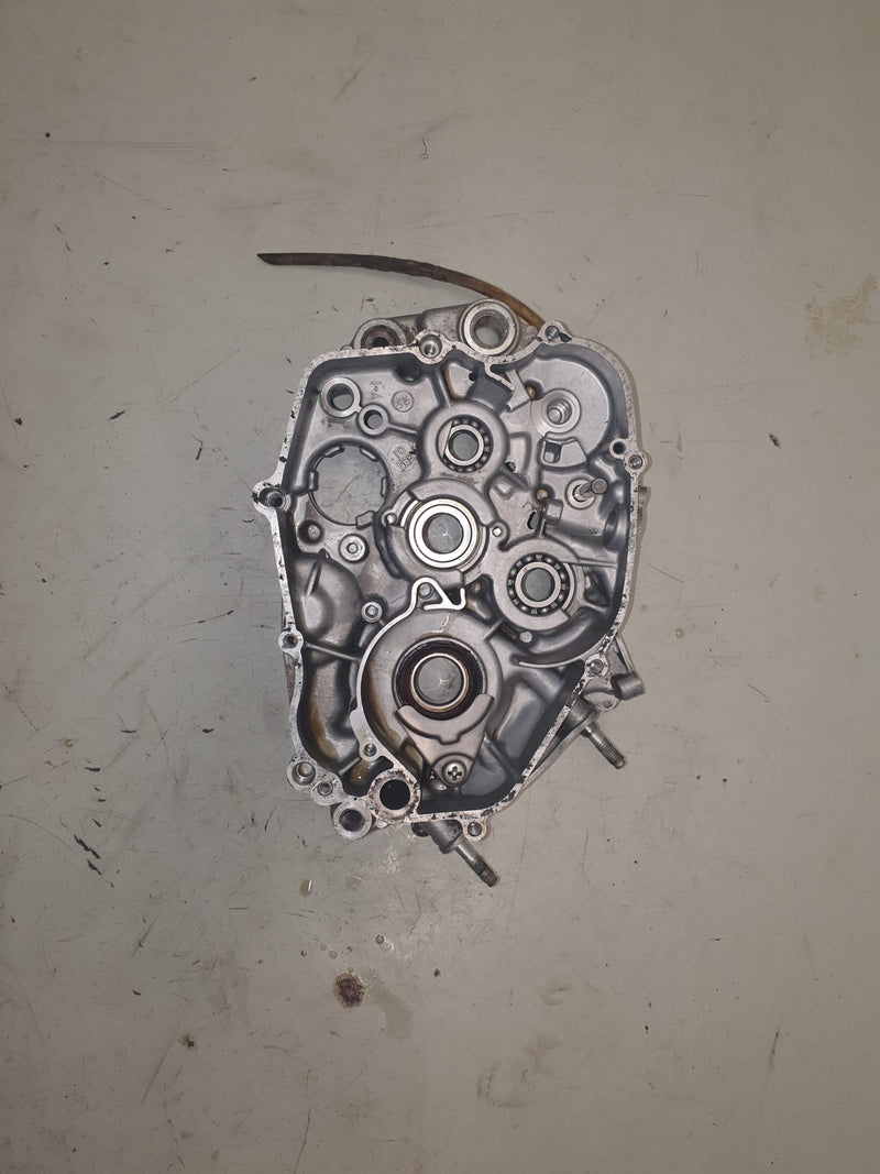 carter moteur droit yamaha 125 dtr 3MB-2