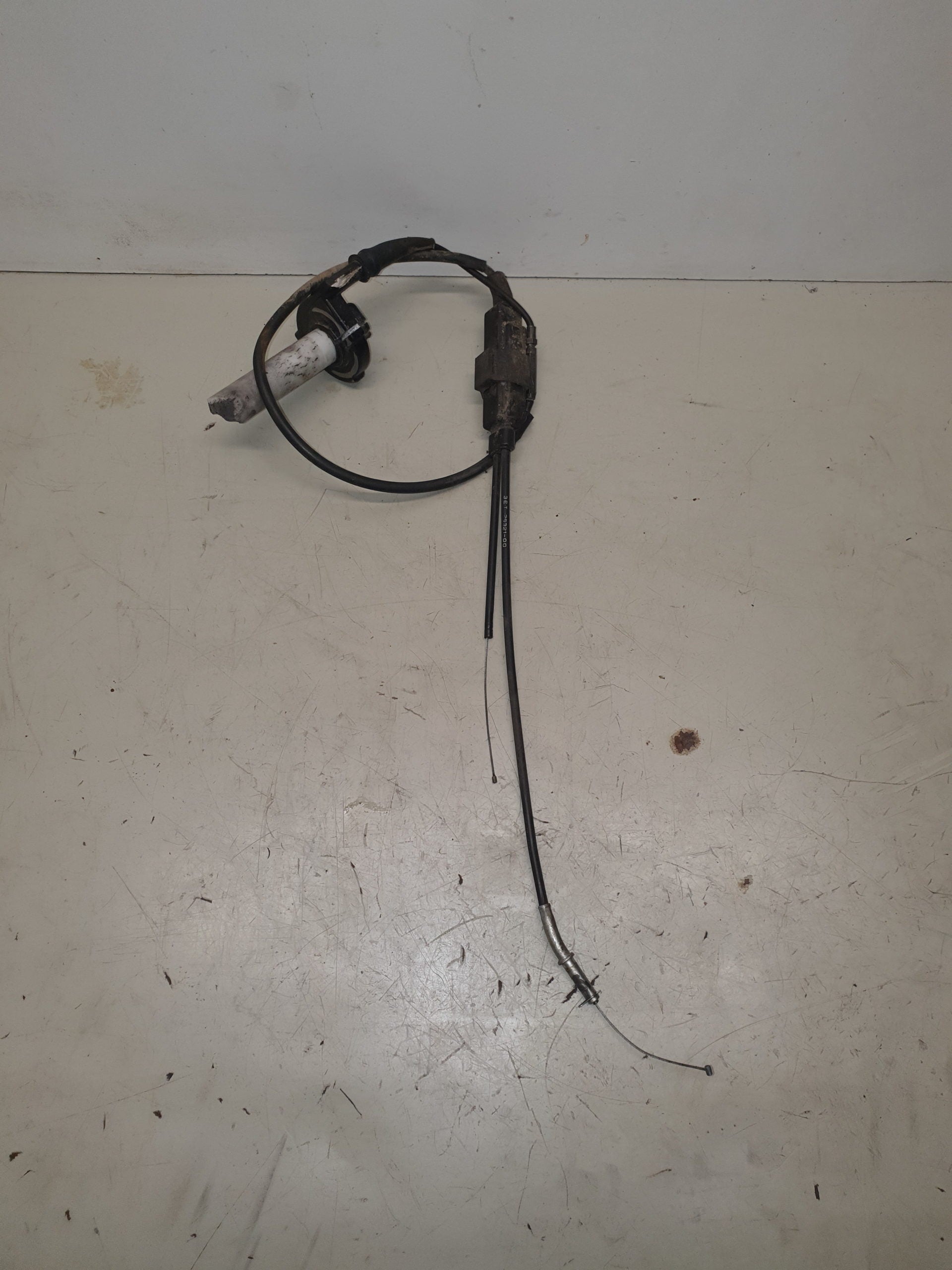 cable et poignée accélérateur yamaha 125 dtr 3MB-1