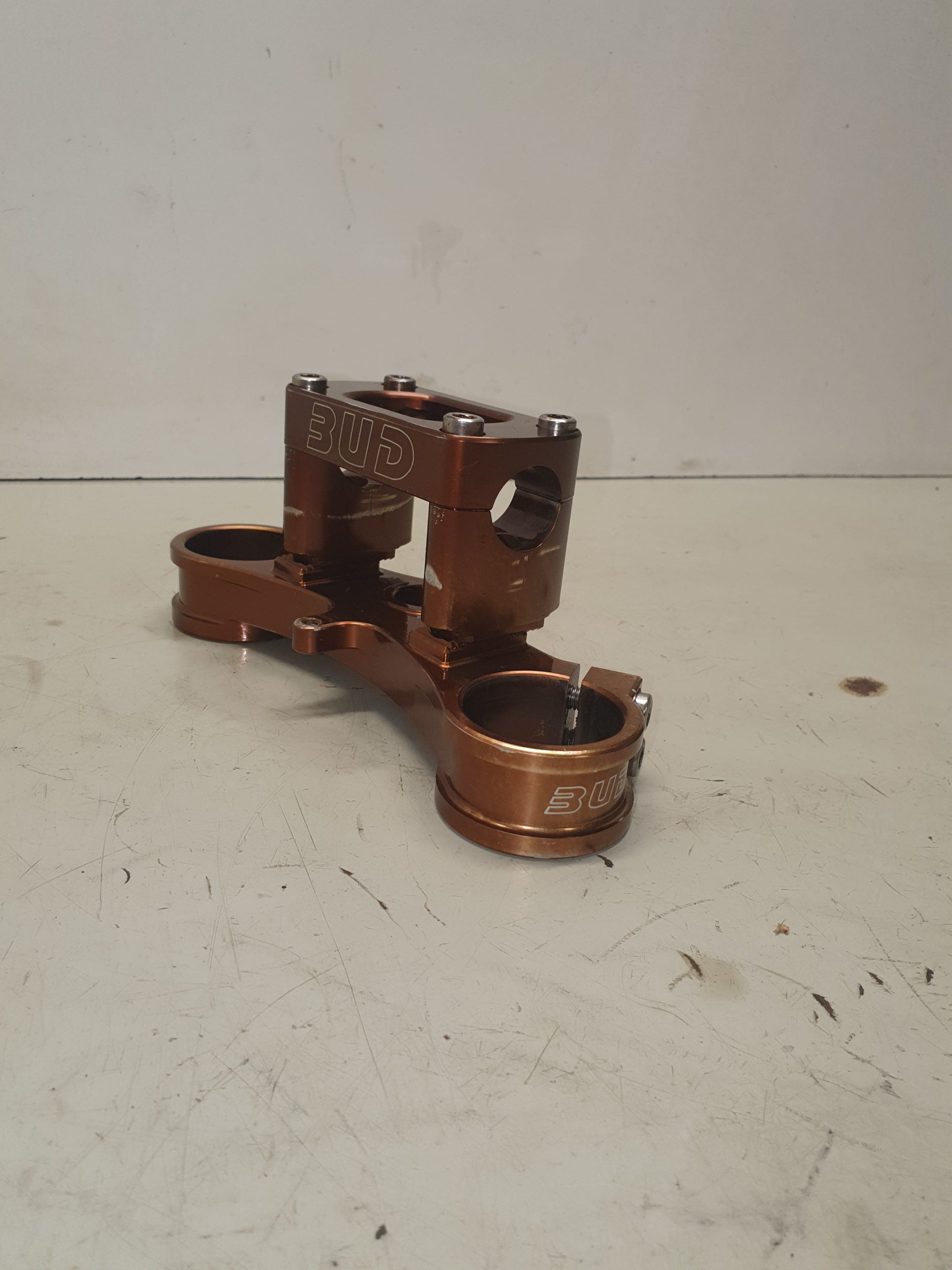 Te de fourche supérieure BUD yamaha 85 yz