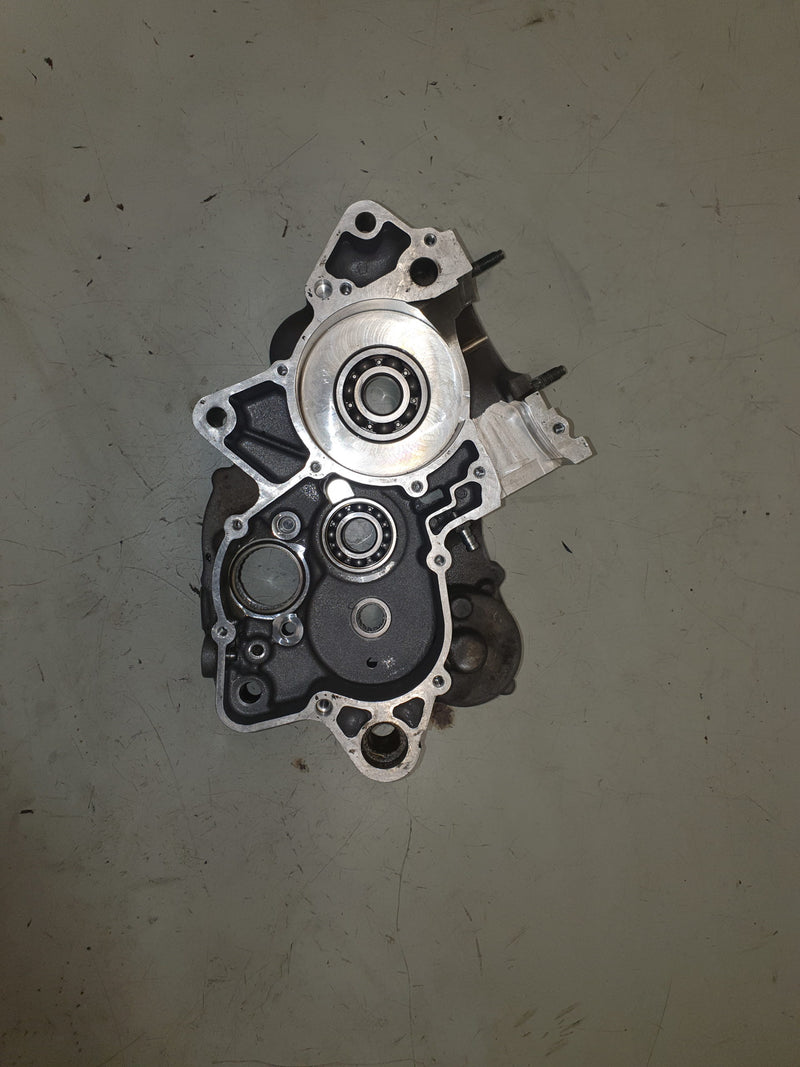 carter moteur droit gasgas 125 ec 2013-1