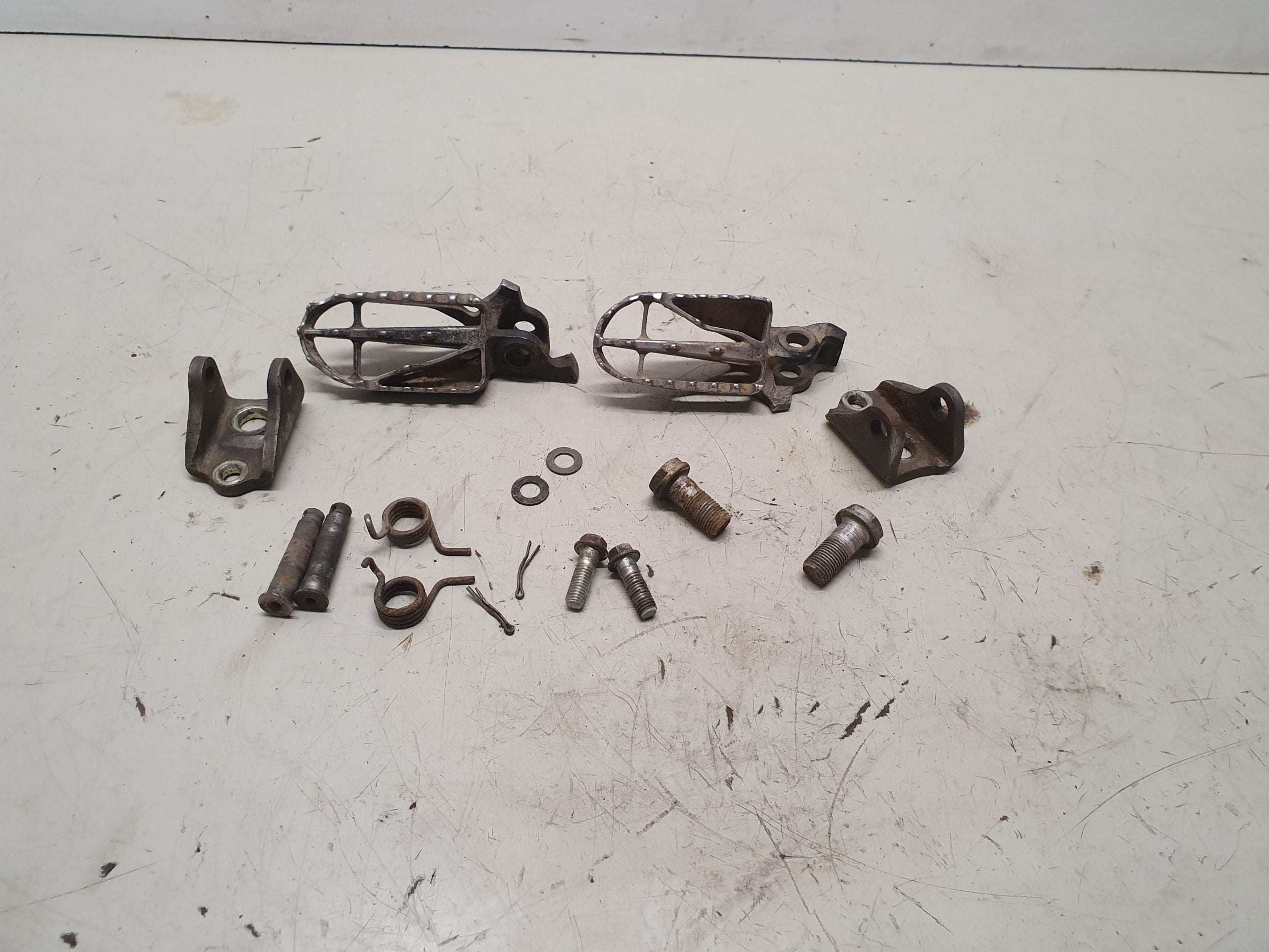 cales pieds honda 250 crf 2006