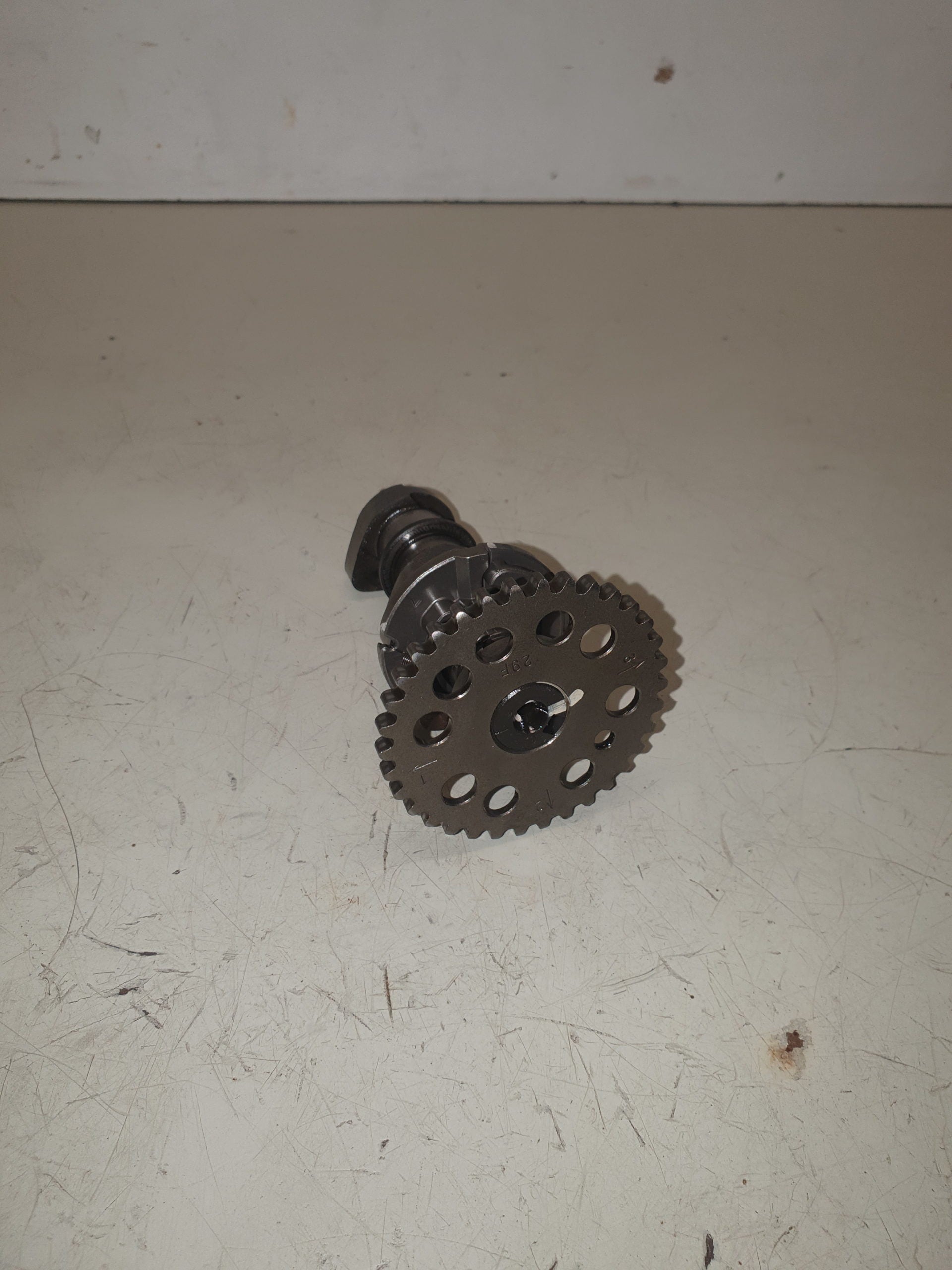 arbre a came échappement suzuki 400 ltz-3