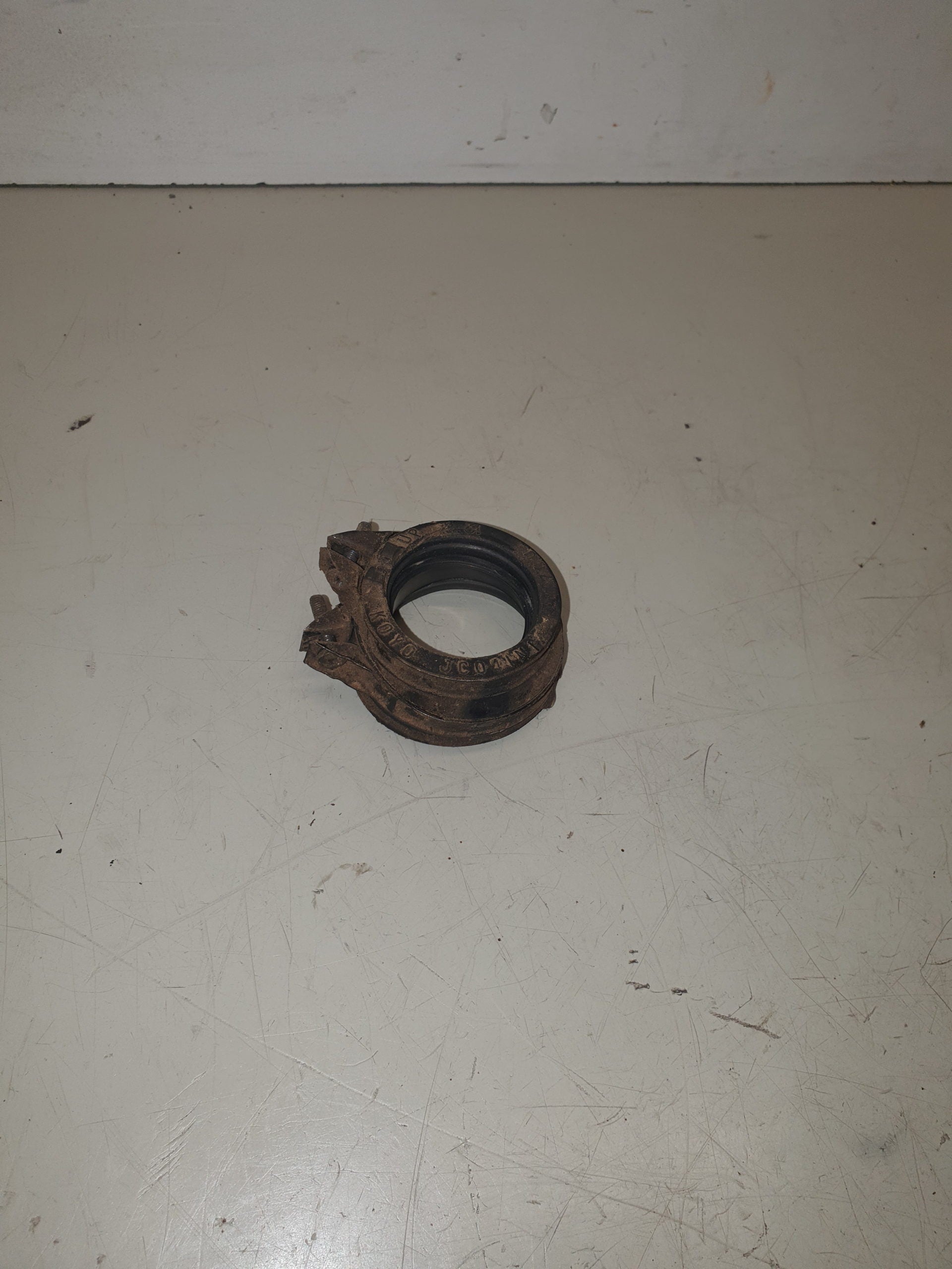 pipe d'admission suzuki 400 ltz