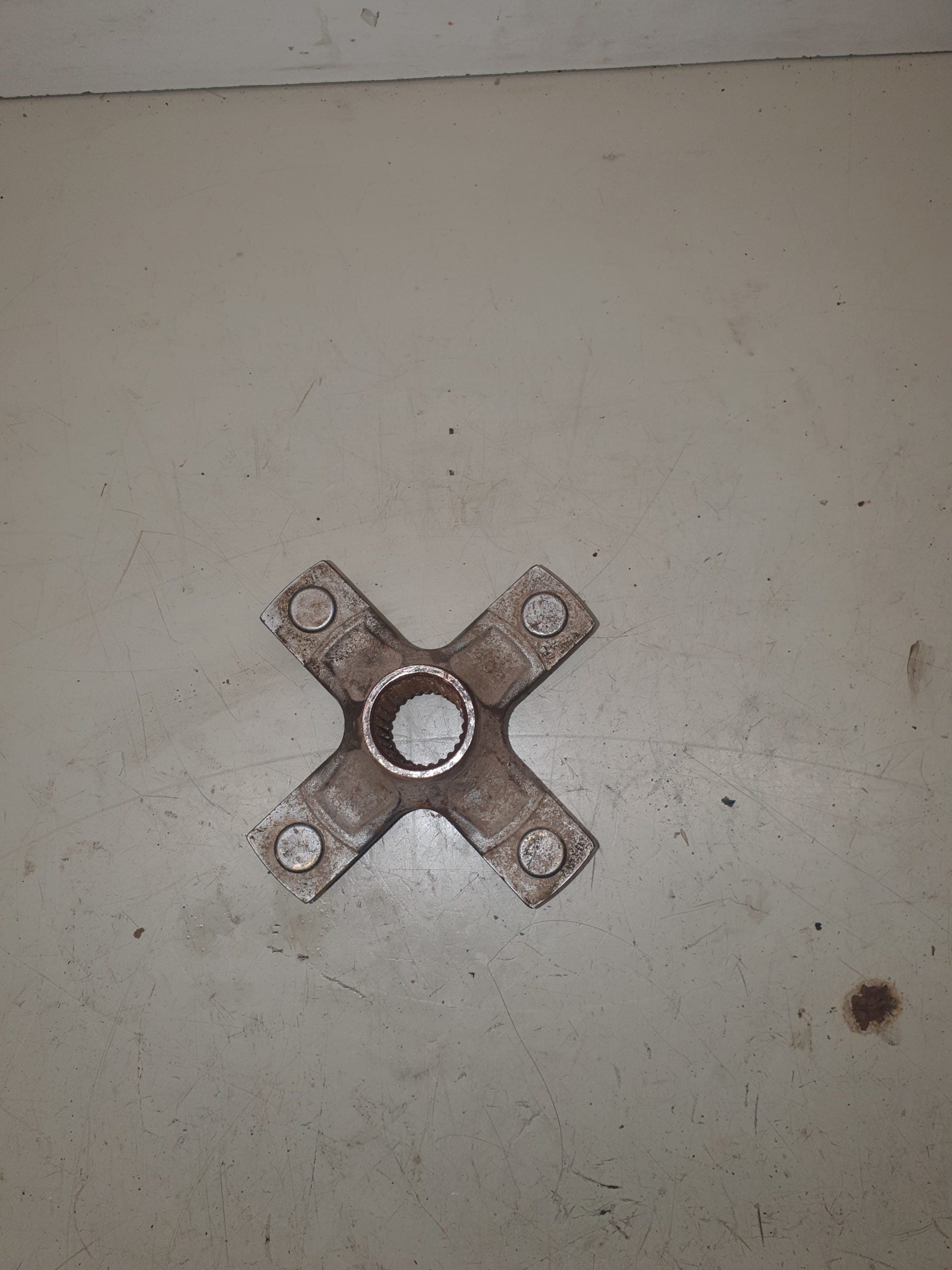 étoile roue arrière suzuki 400 ltz-1