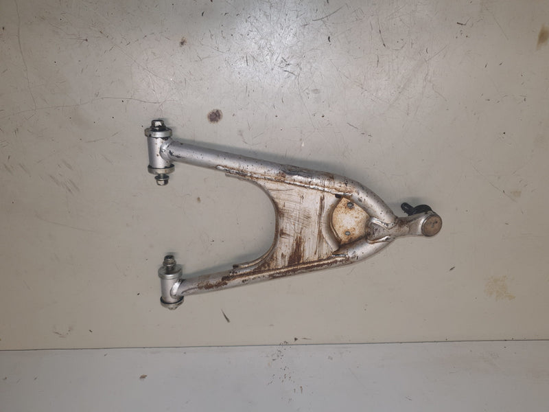 triangle inférieur gauche suzuki 400 ltz-2