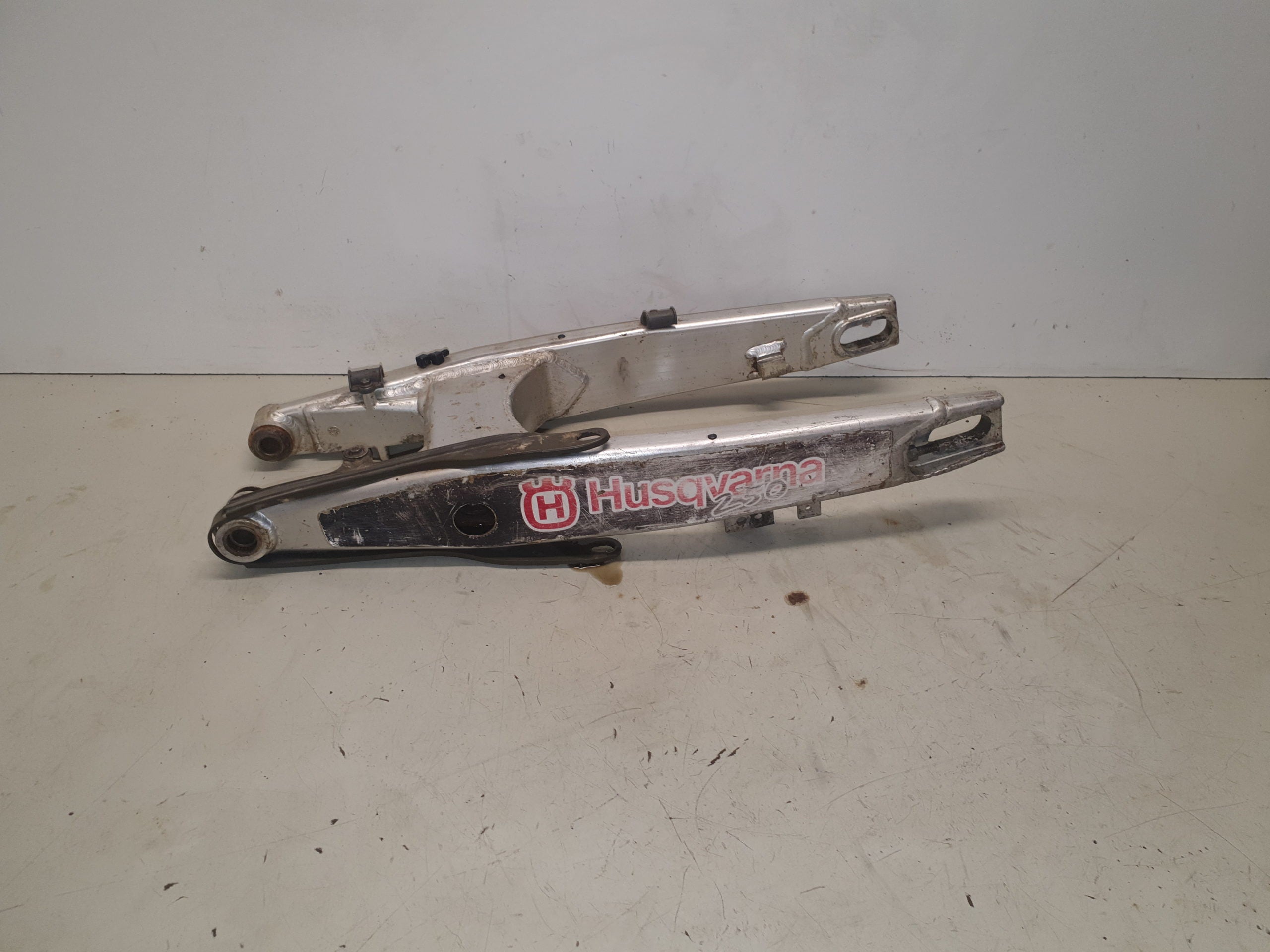 Bras oscillant husqvarna 250 tc