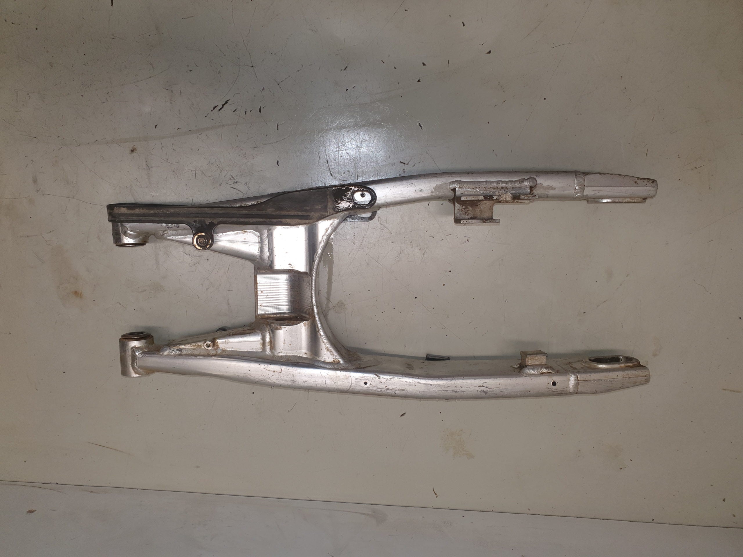 Bras oscillant husqvarna 250 tc-4
