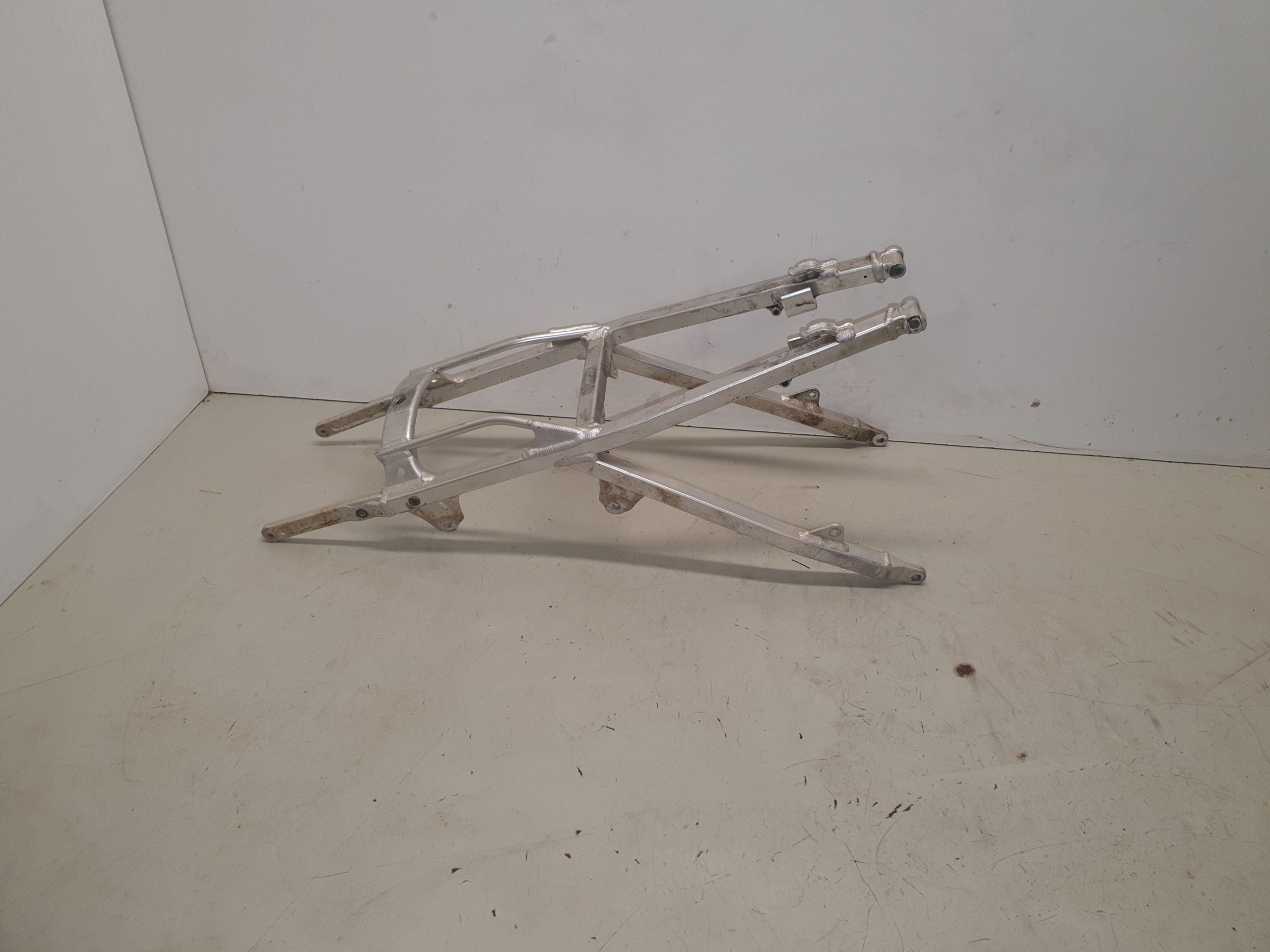 Boucle arriere husqvarna 250 tc