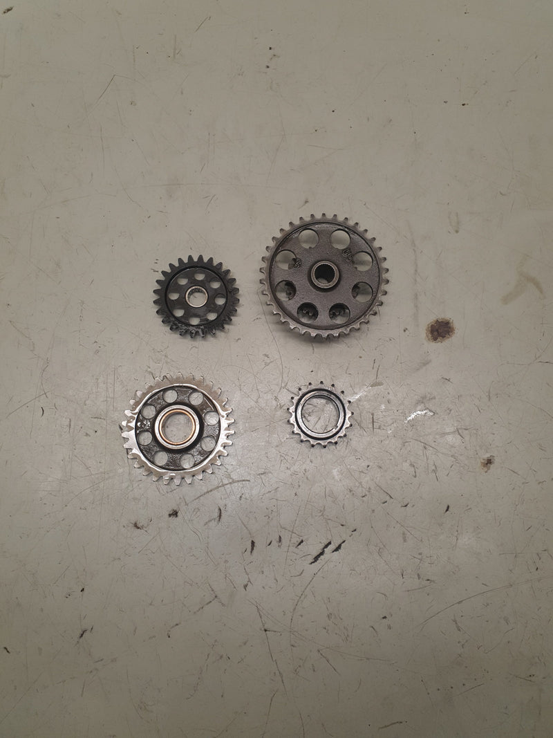 Lot pignons husqvarna 250 tc-1