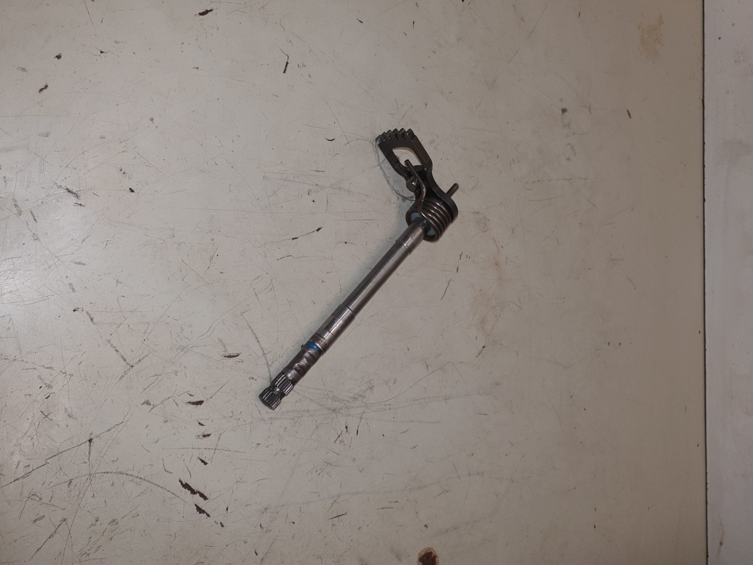 axe de selecteur suzuki 125 rm
