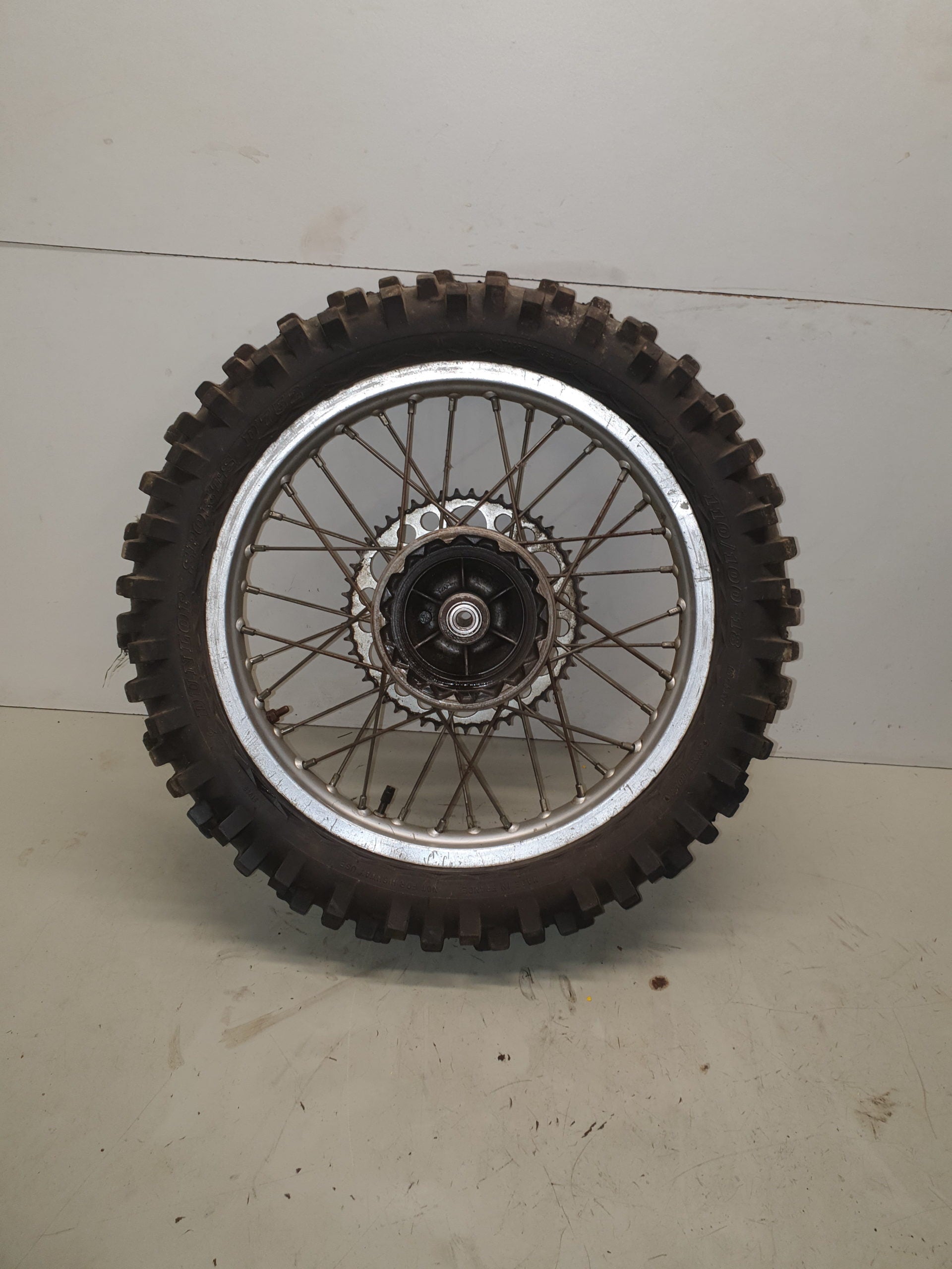 Roue arriere Suzuki 125 rm-3
