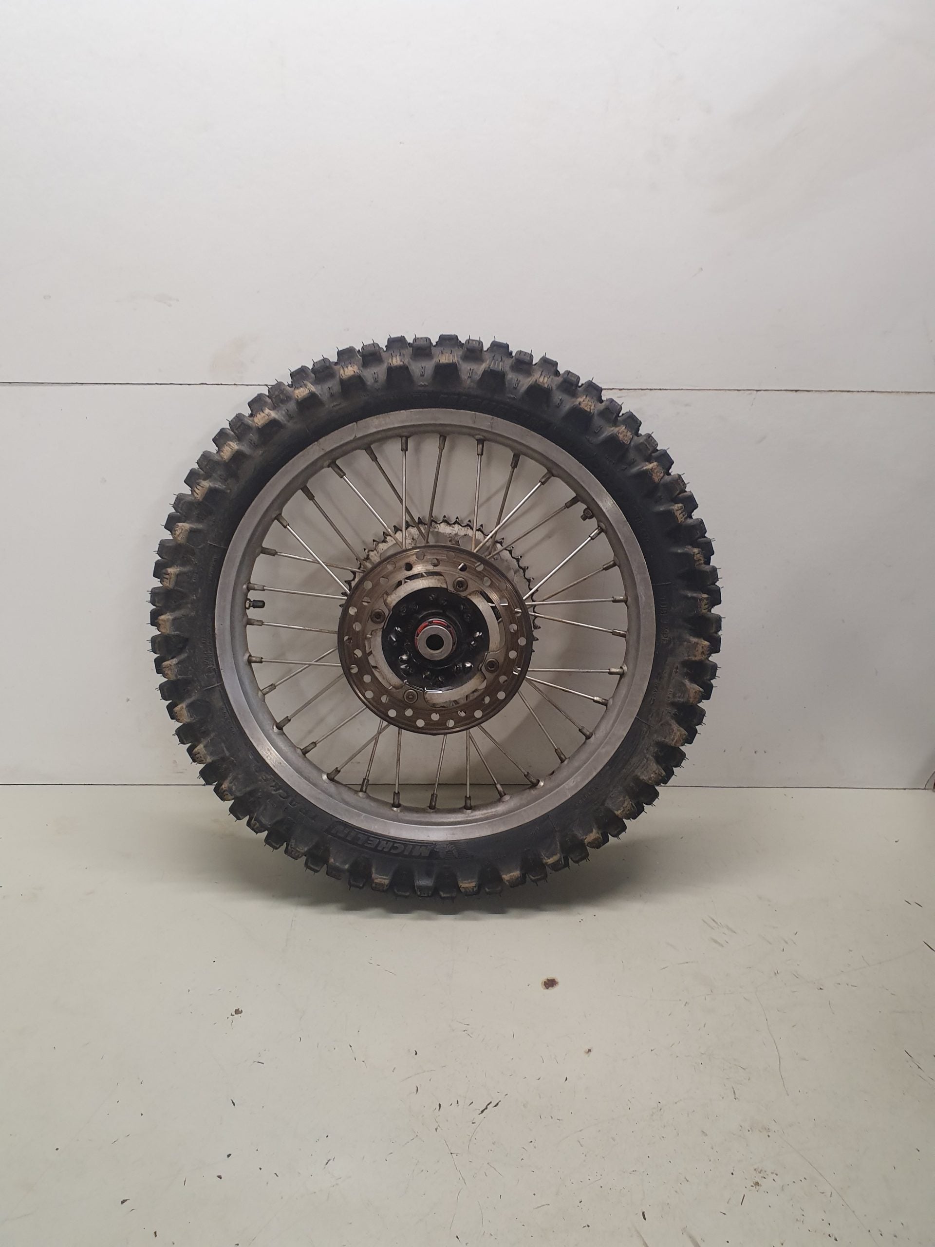roue arriere pneu neuf honda 125 cr 1997-3