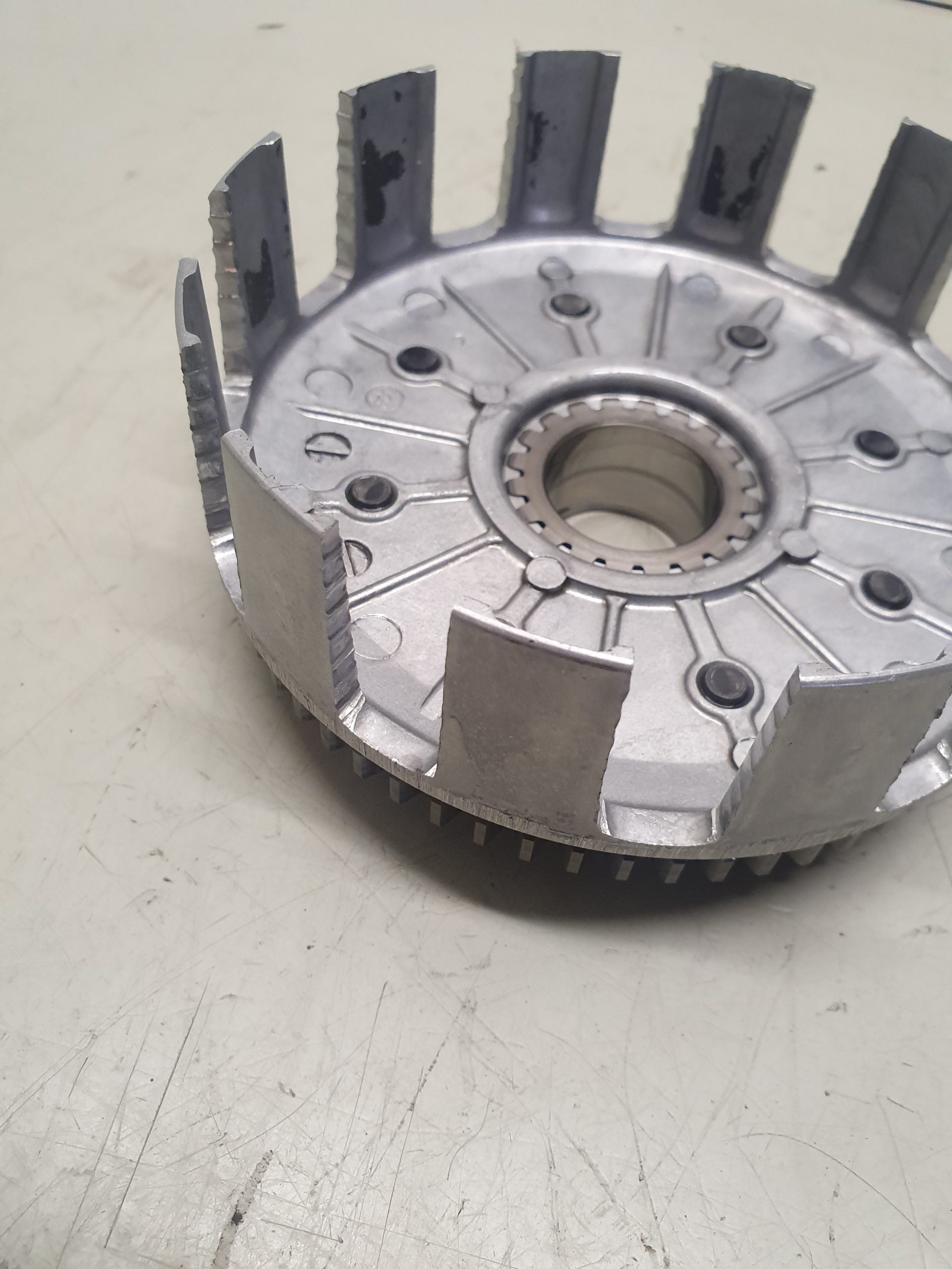 cloche embrayage honda 125 cr 1997-1