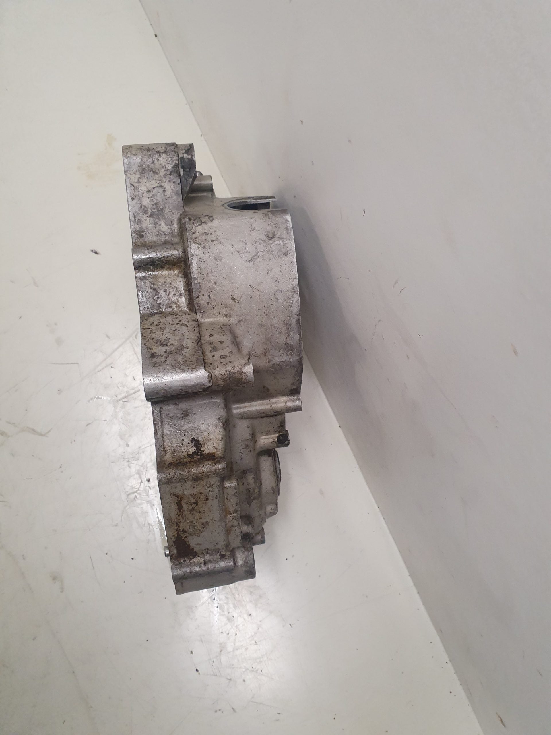 carter moteur gauche honda 125 cr 1997-3