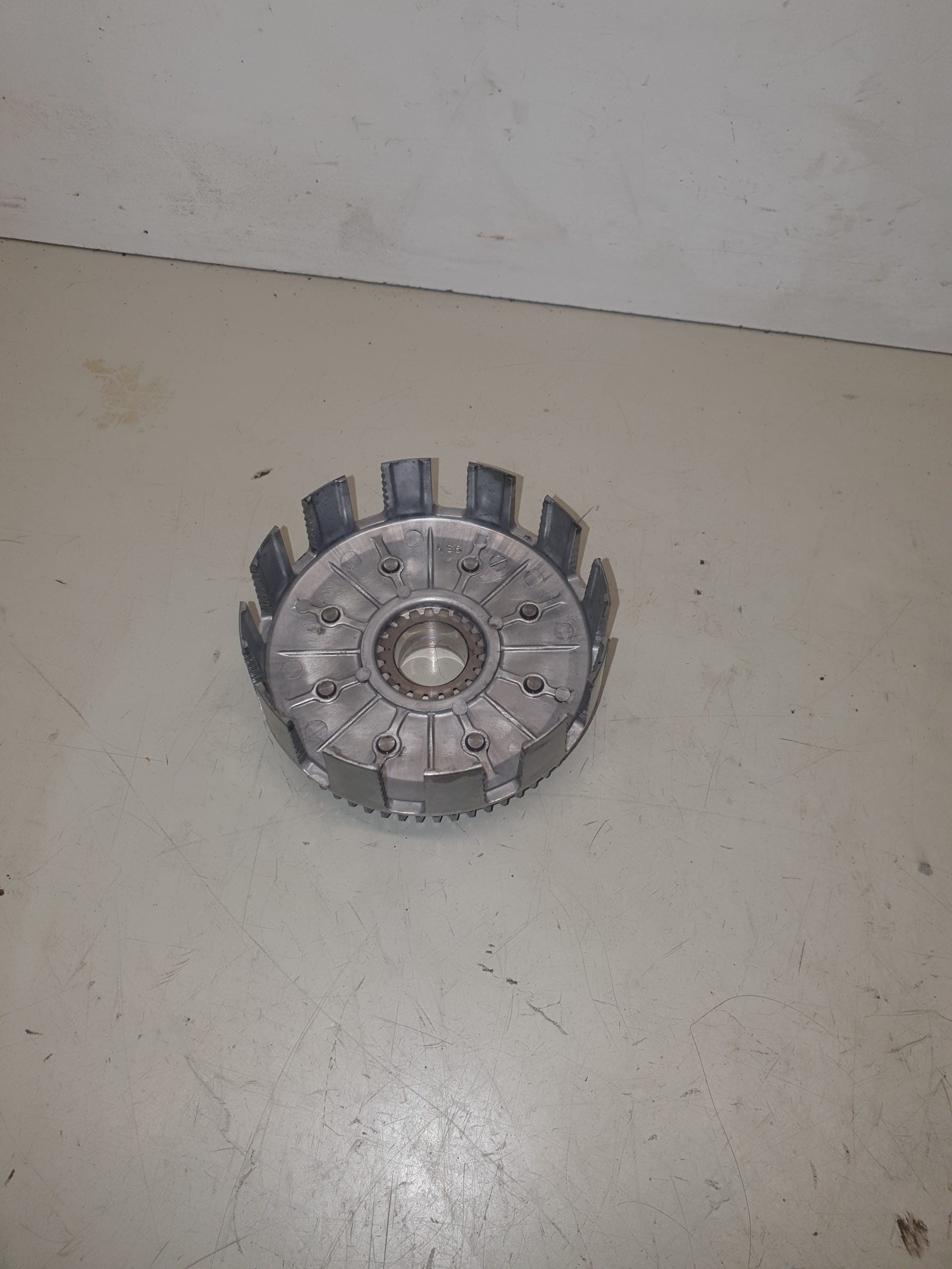 cloche embrayage honda 125 cr 1988