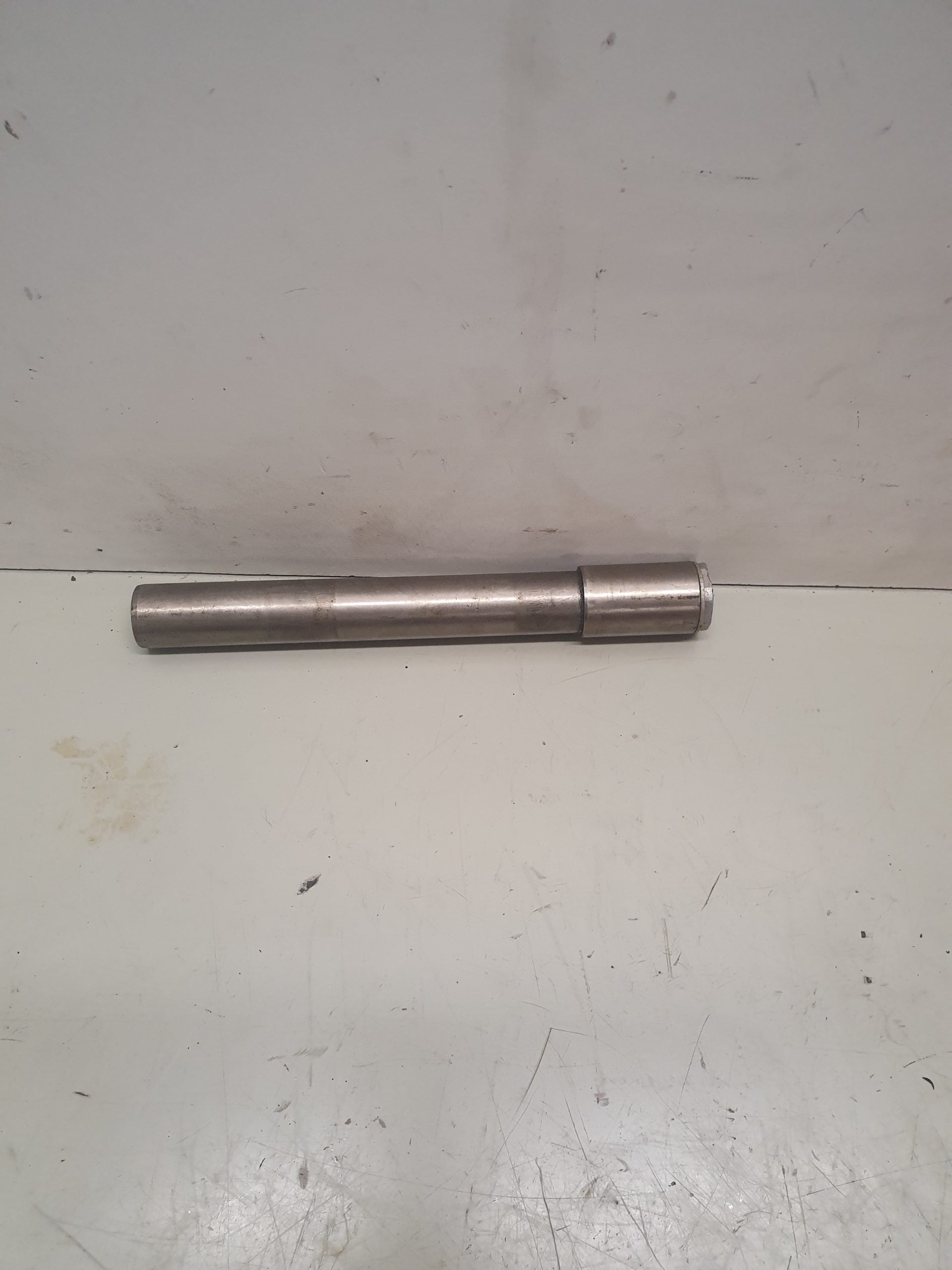 Axe de roue avant ktm 250 sxf 2007-1
