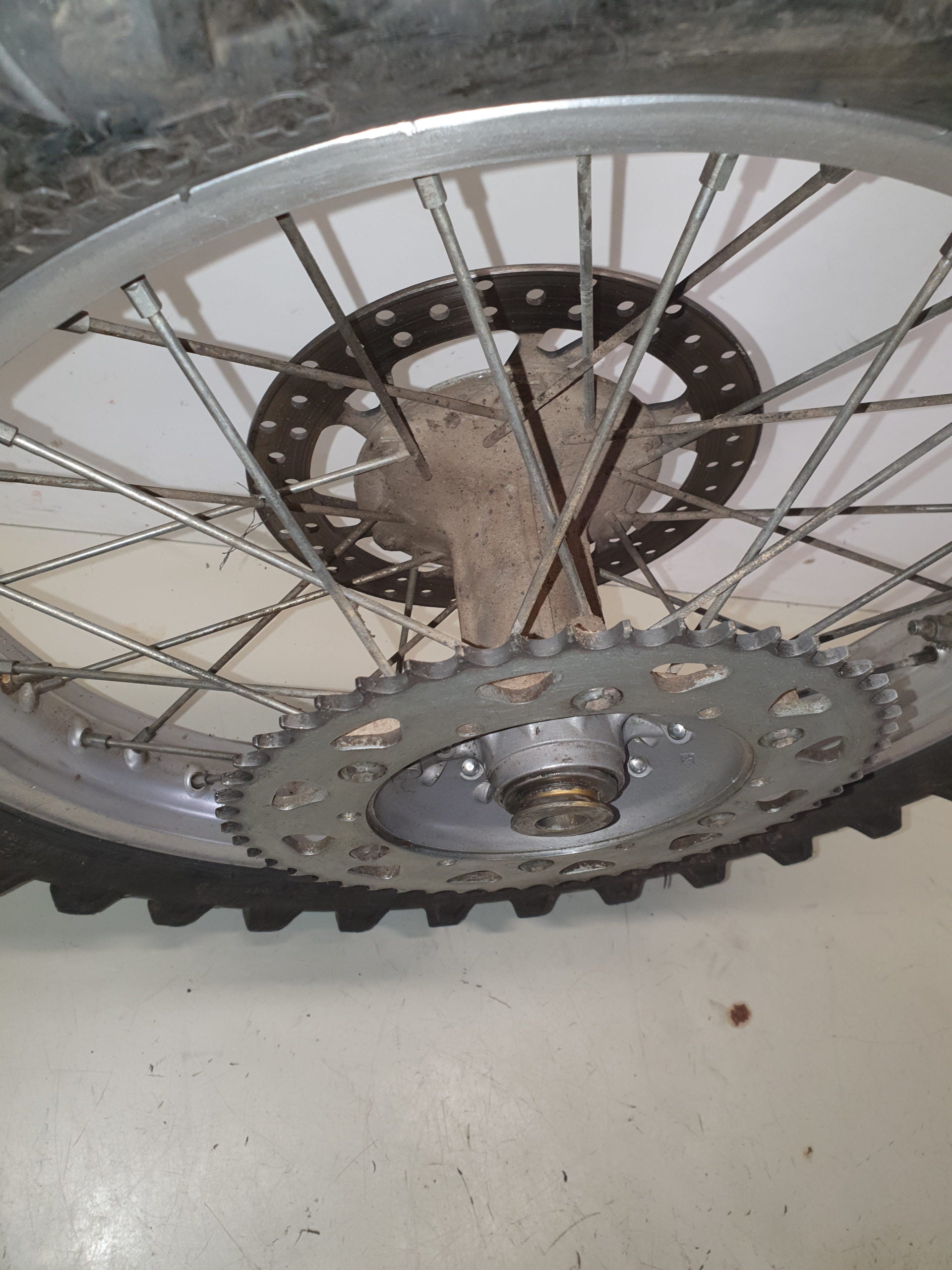 roue arrière yamaha 250 yz 1998