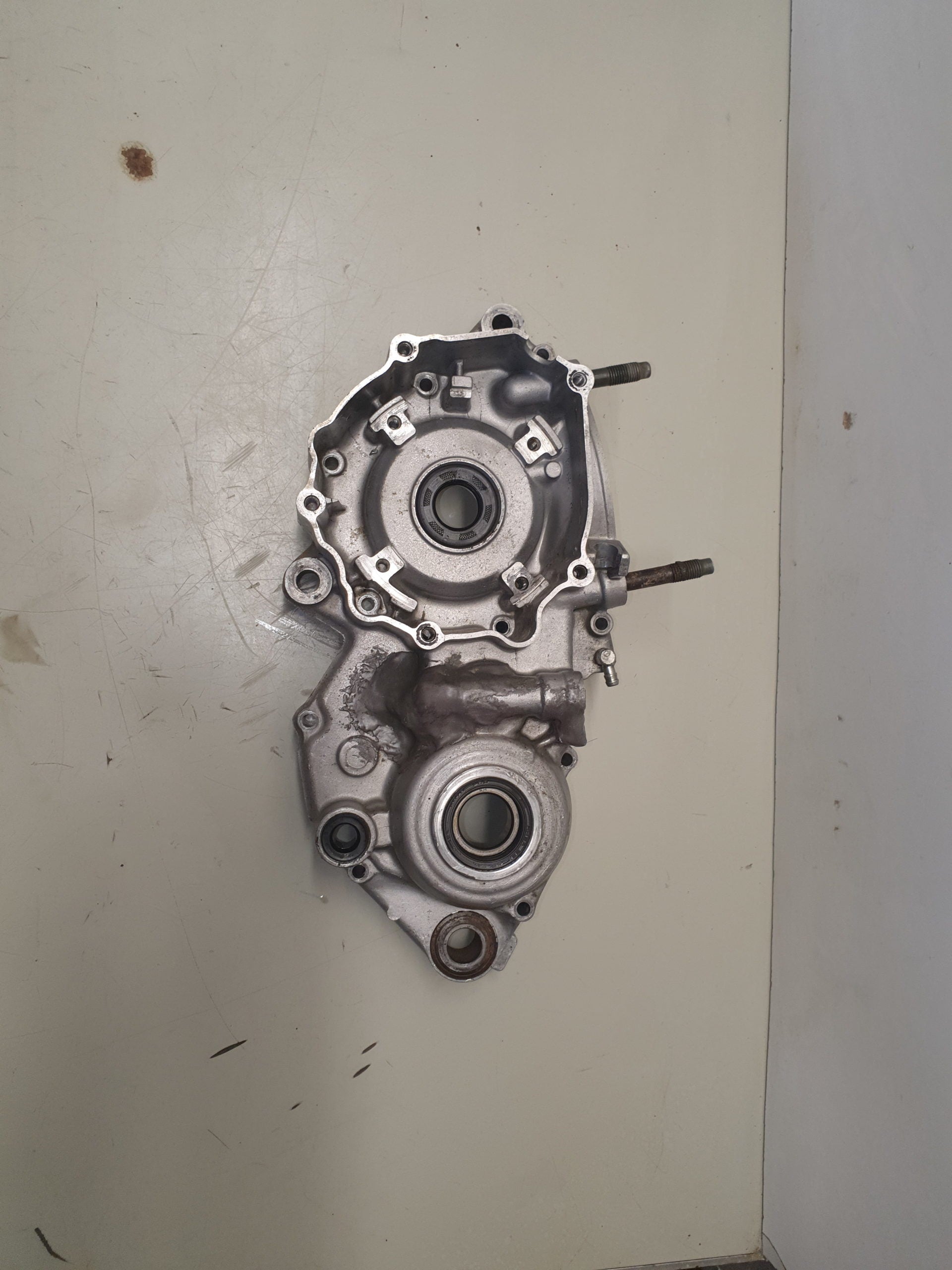 carter moteur gauche yamaha 250 yz 1998 en l'état-1