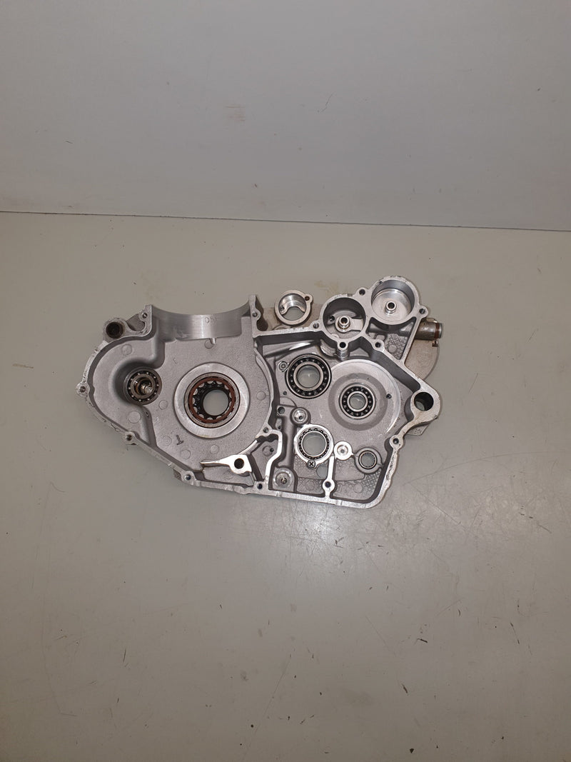 carter moteur droit beta 400 rr 2008-1