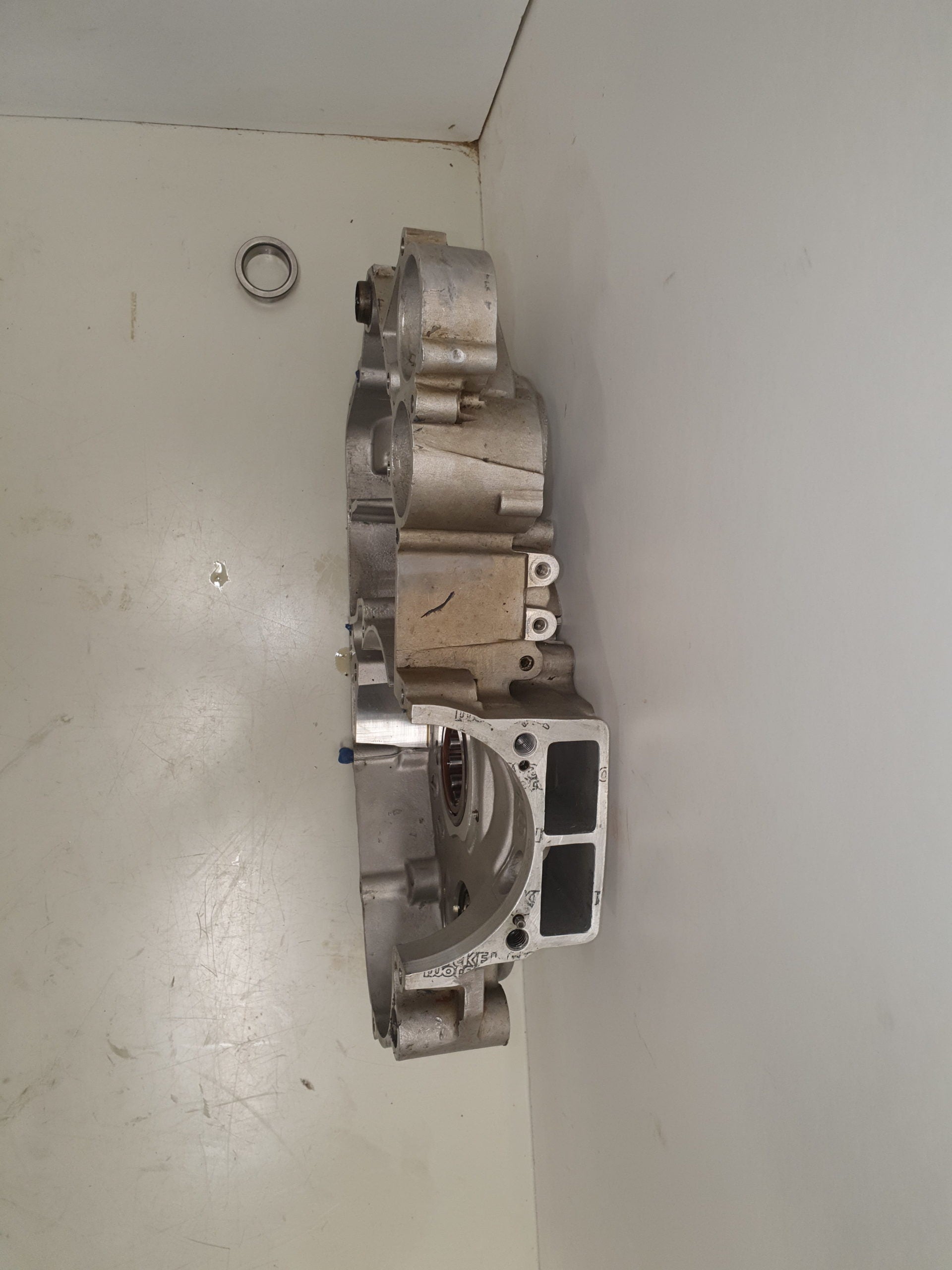 carter moteur gauche beta 400 rr 2008-4
