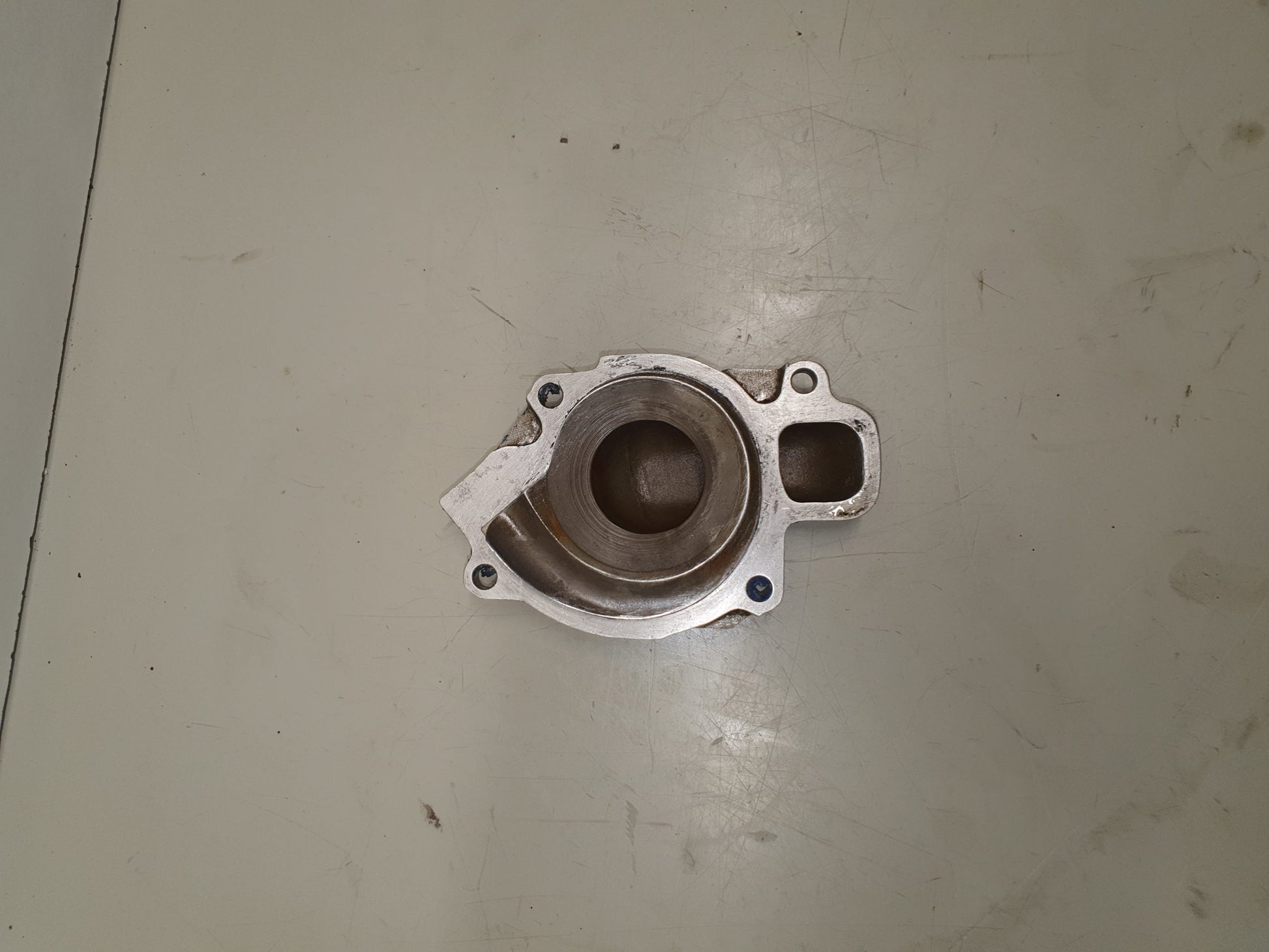 couvercle de pompe a eau beta 400 rr 2008-2