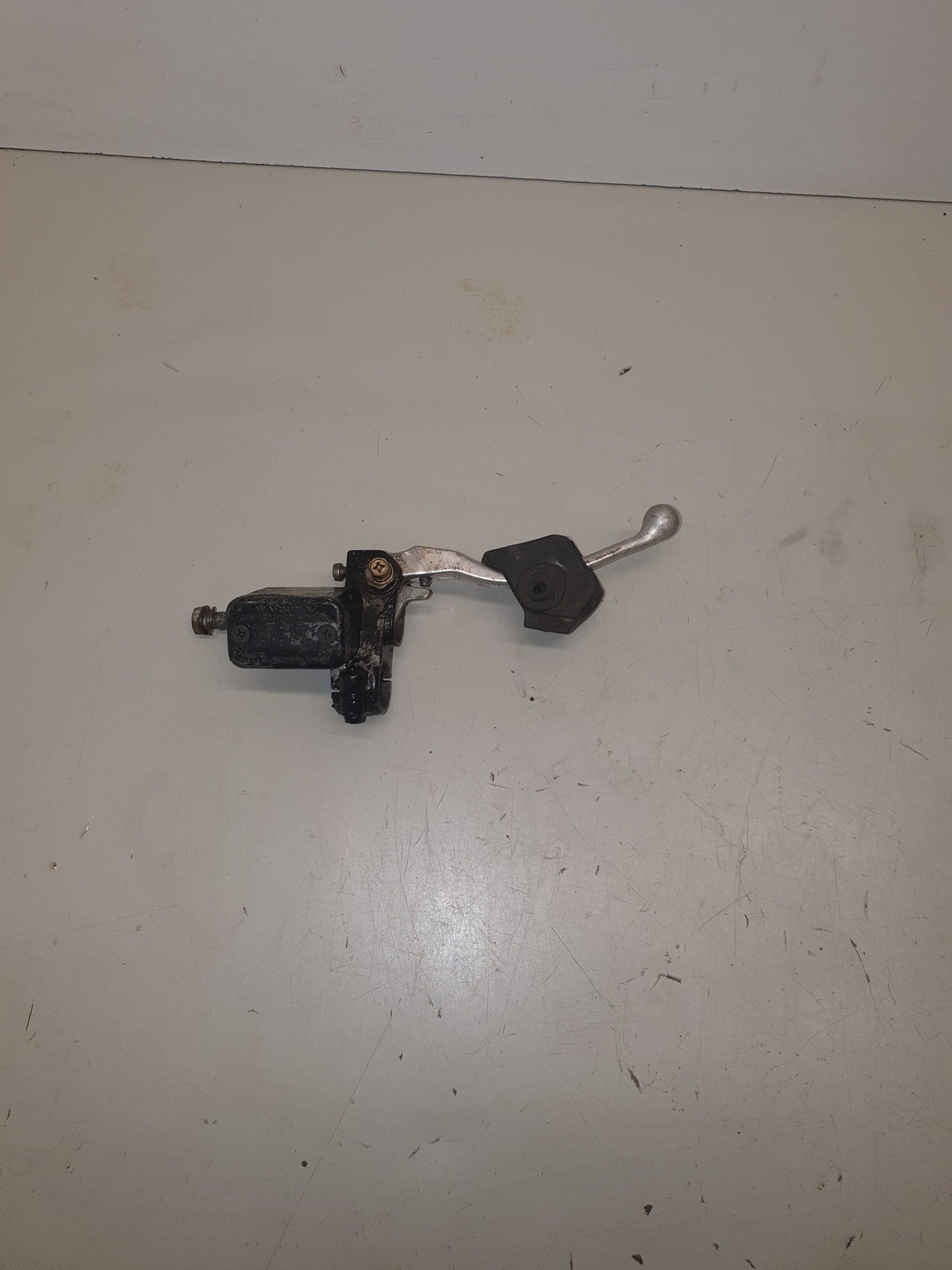 maitre cylindre frein avant ktm 250 gs 1988