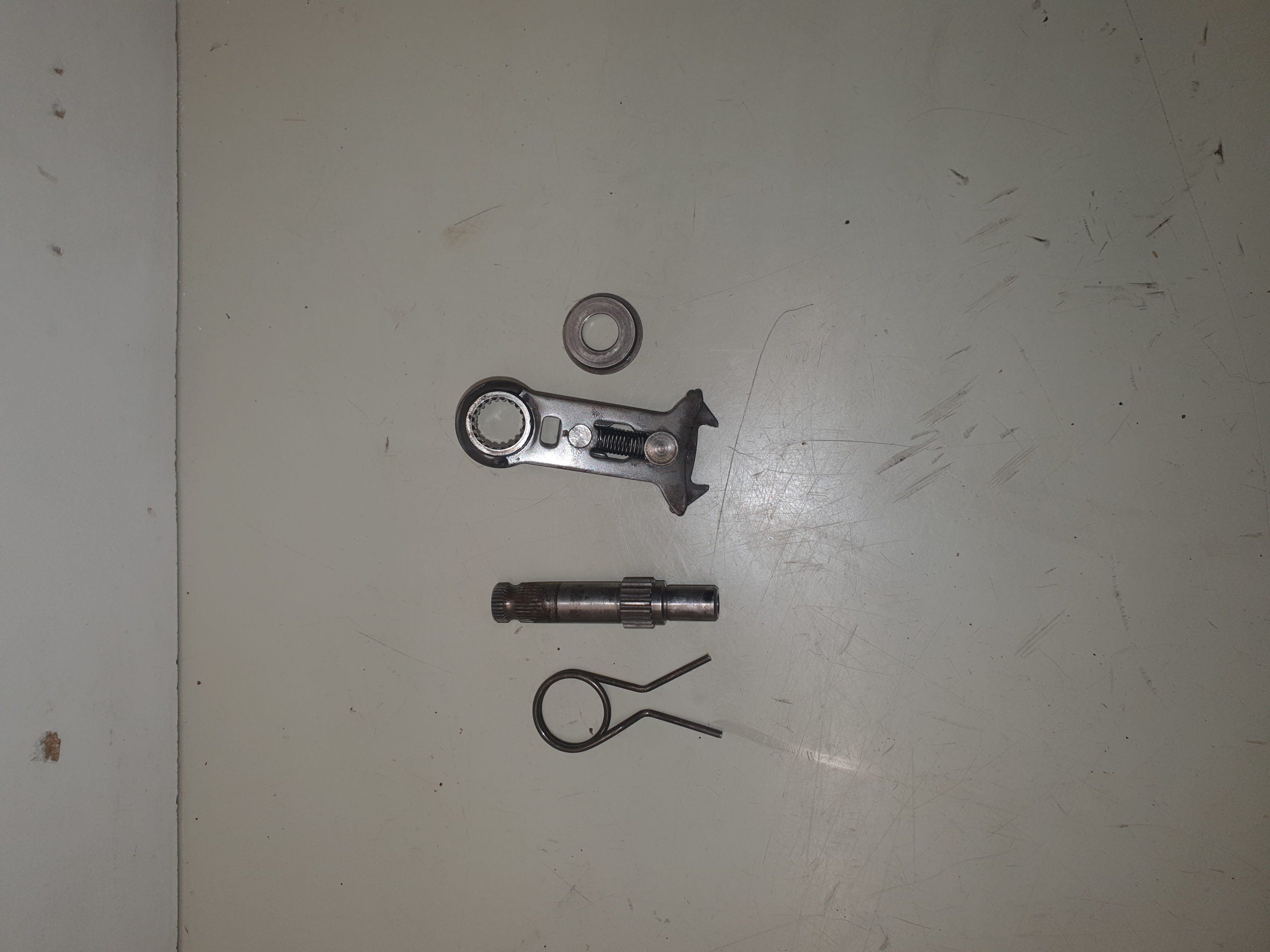 axe de selecteur ktm 250 gs 1988
